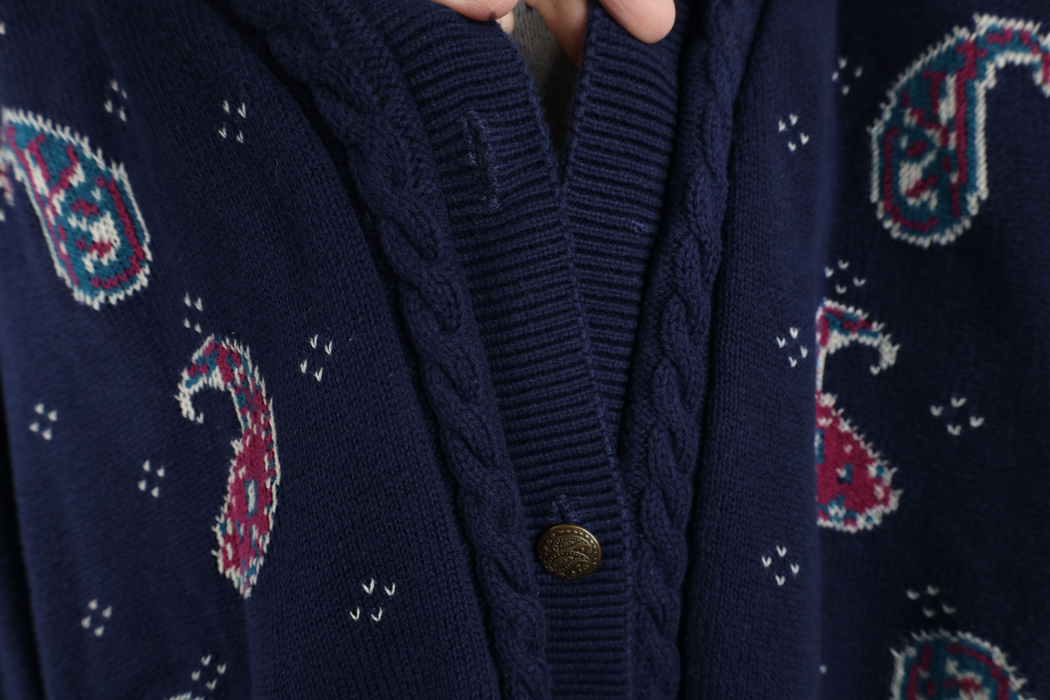Vintage Vintage 90s Streetwear Cable Knit Button Cardigan Sweater Size XL / US 12-14 / IT 48-50 - 5 Thumbnail