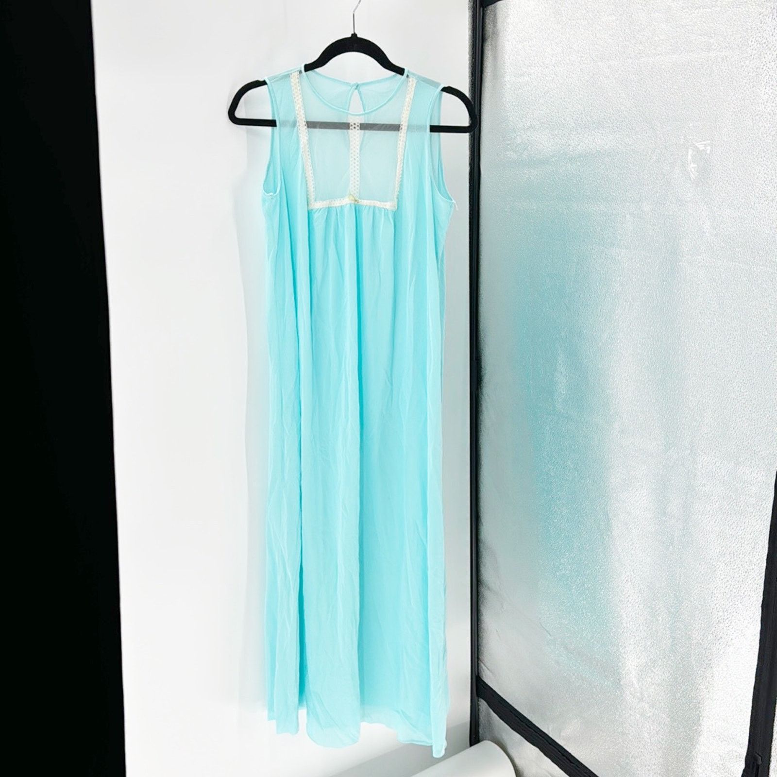 Vintage Vintage Nylon 1960s Blue Nightie Negligee Size S Lace mistee Size S / US 4 / IT 40 - 1 Thumbnail