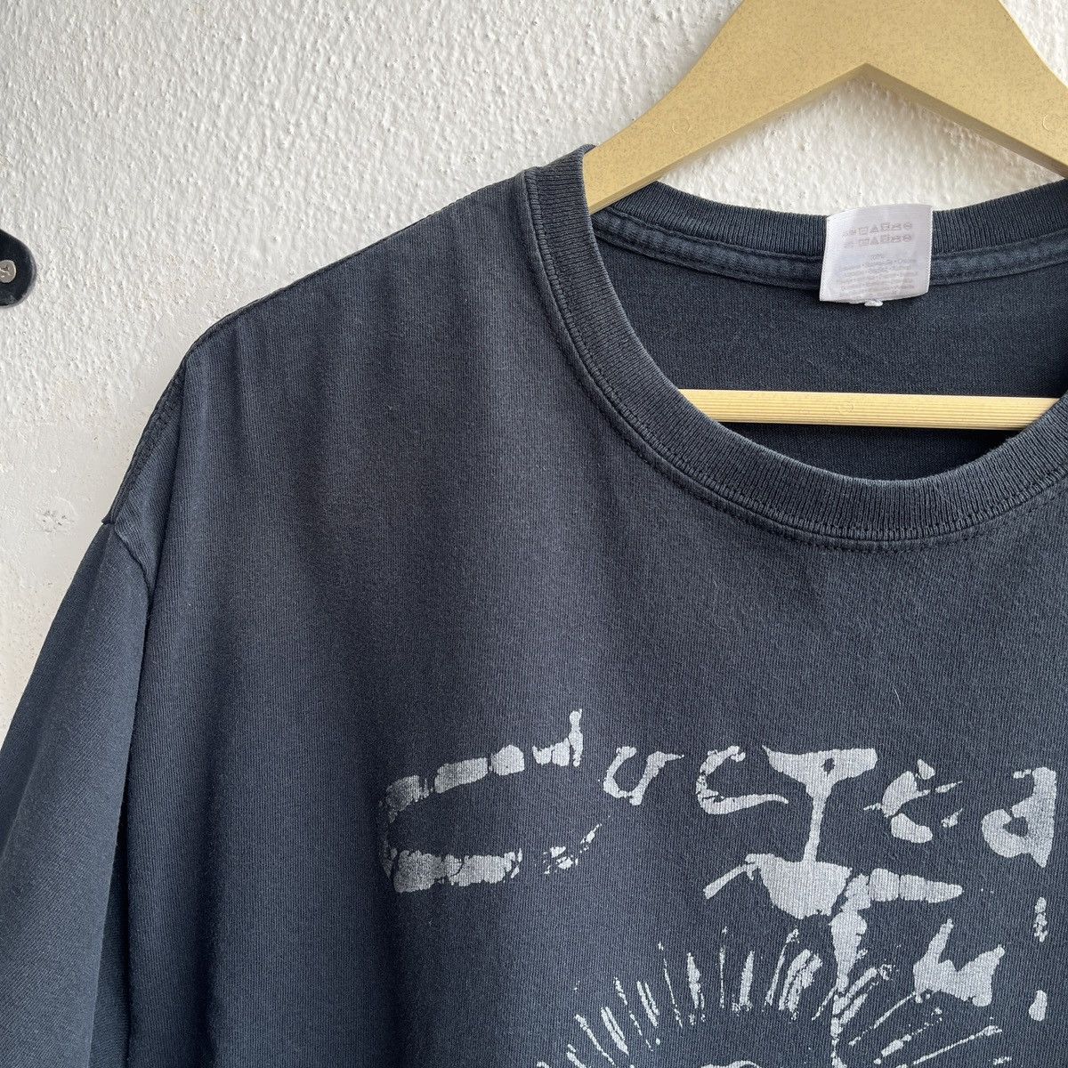 Band Tees VINTAGE Y2K CUCTEAU TWINS SNAIL SCOTTISH TOCK BAND TSHIRT Size US XL / EU 56 / 4 - 5 Thumbnail