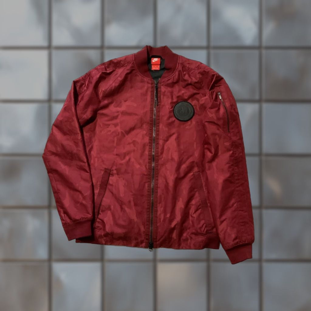 Nike VINTAGE Nike F.C. Football Club Sem Risco Nao Ha Vitoria Red Camouflage Bomber Jacket M Mens Size US M / EU 48-50 / 2 - 1 Thumbnail