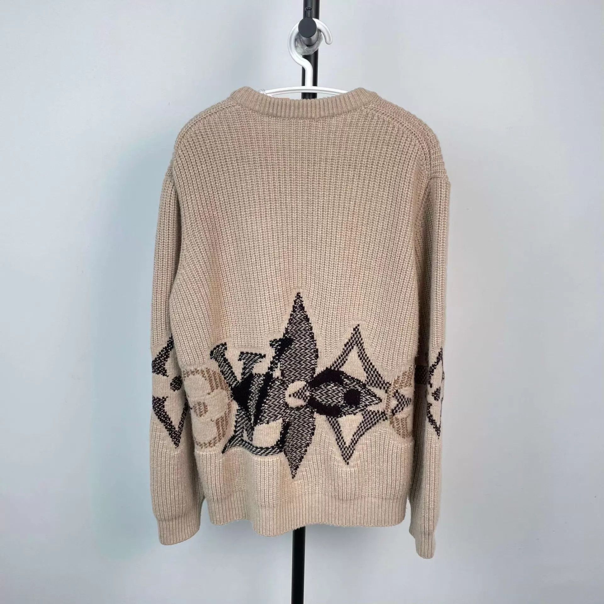 Louis Vuitton LV Sweater Size S Size US S / EU 44-46 / 1 - 2 Thumbnail