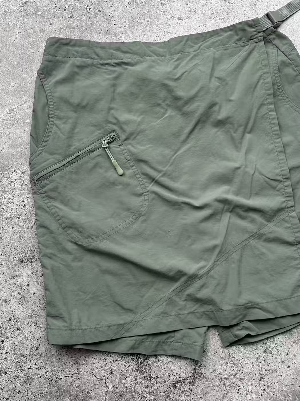 Vintage Vintage Shorts/Skirt C573(V264) Size 27" / US 4 / IT 40 - 4 Thumbnail