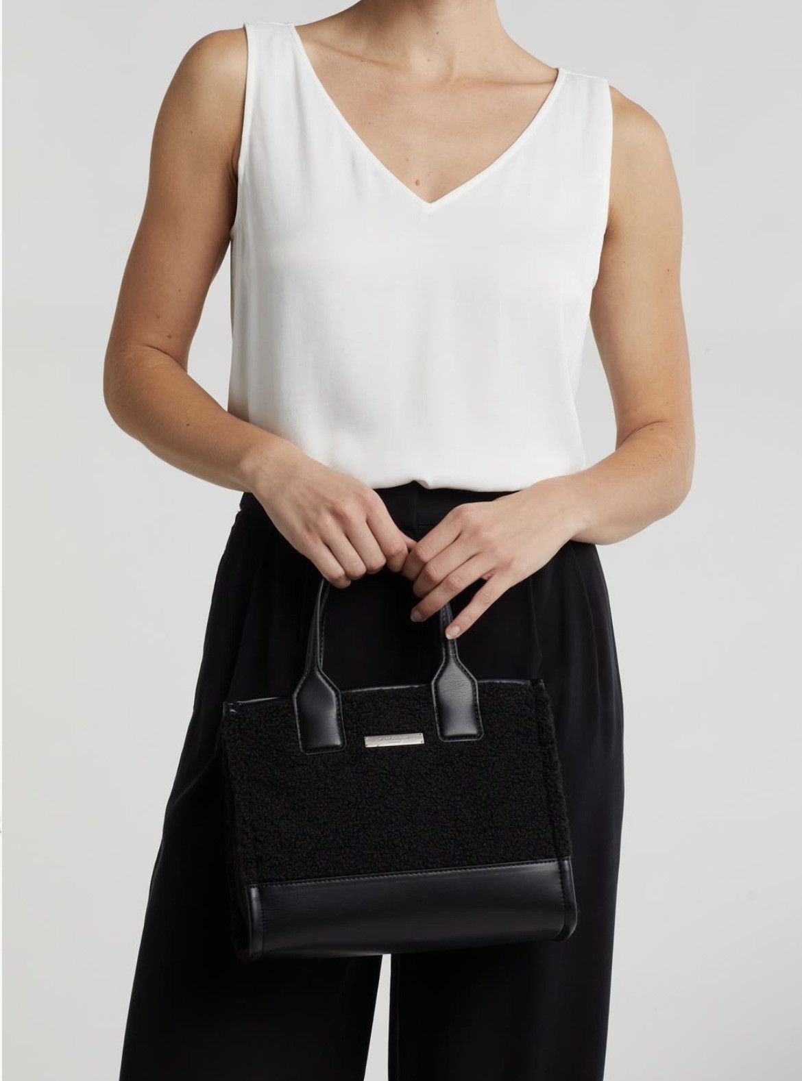 Kurt Geiger Kurt Geiger London Faux Shearling Surrey Tote Bag Black Size ONE SIZE - 2 Thumbnail