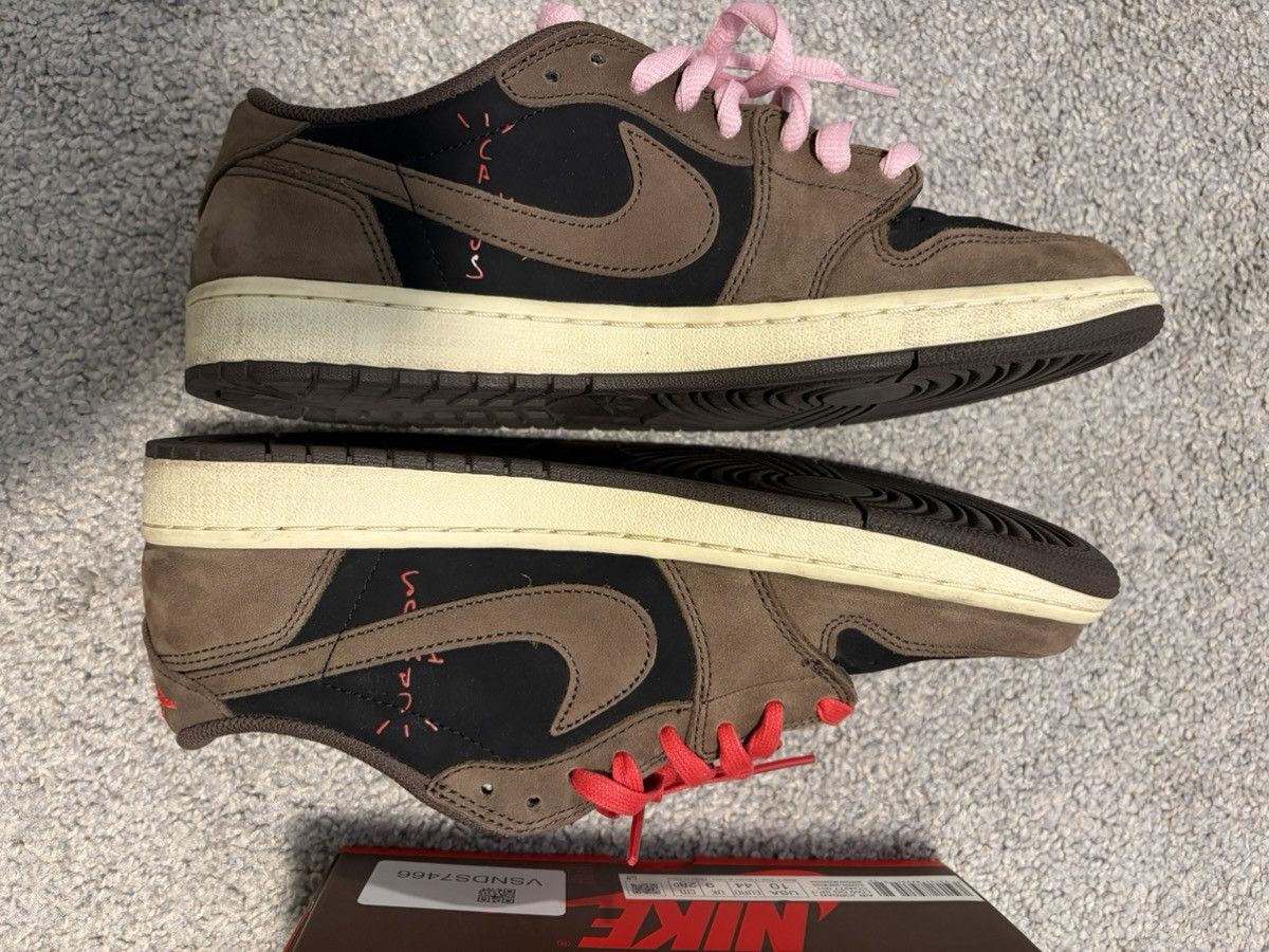 Nike TRAVIS SCOTT NIKE AIR JORDAN 1 LOW MOCHA Size US 10 / EU 43 - 6 Thumbnail