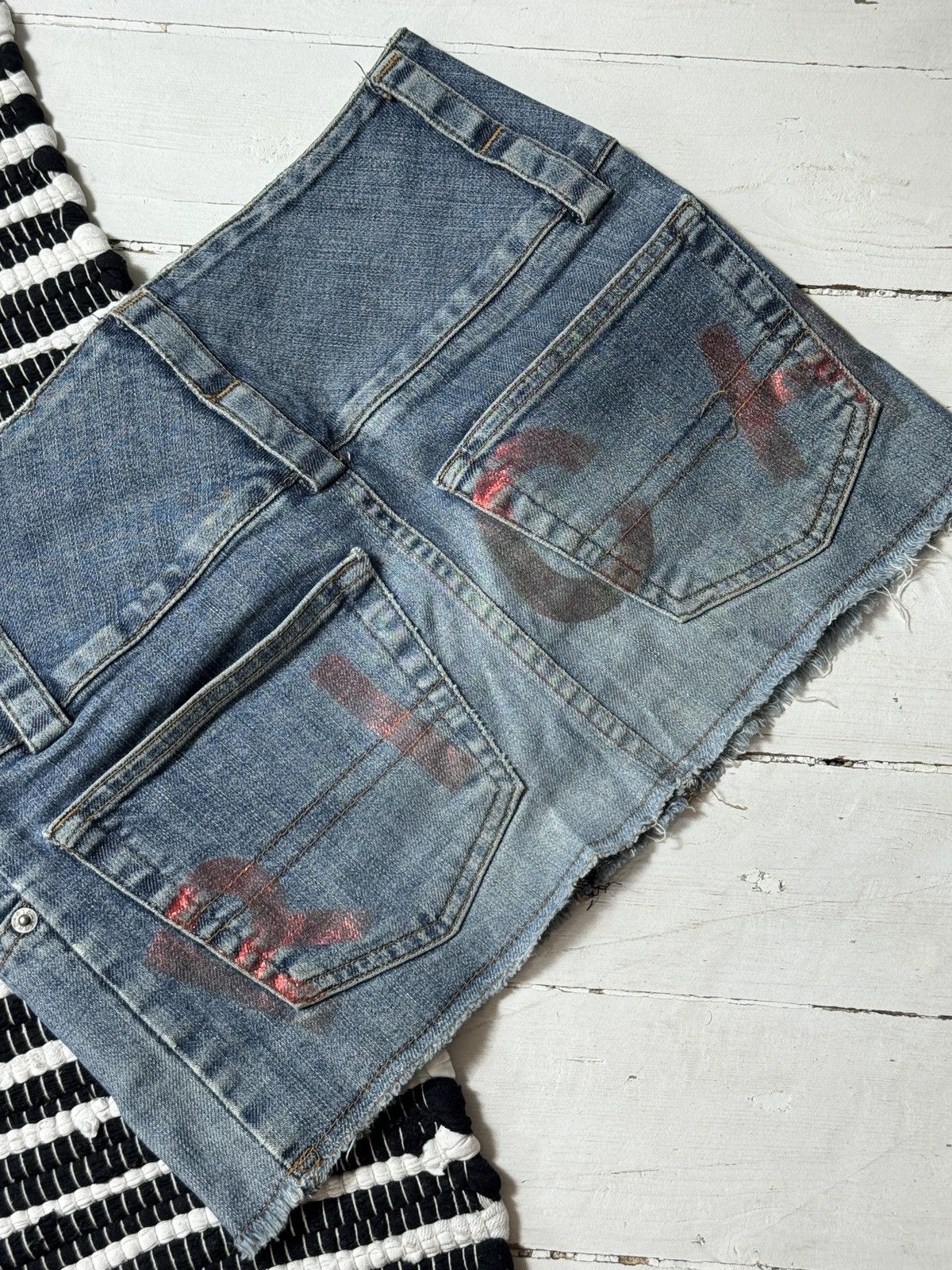 John Richmond VINTAGE JOHN RICHMOND 2000s MINI SKIRT Size 26" / US 2 / IT 38 - 2 Thumbnail