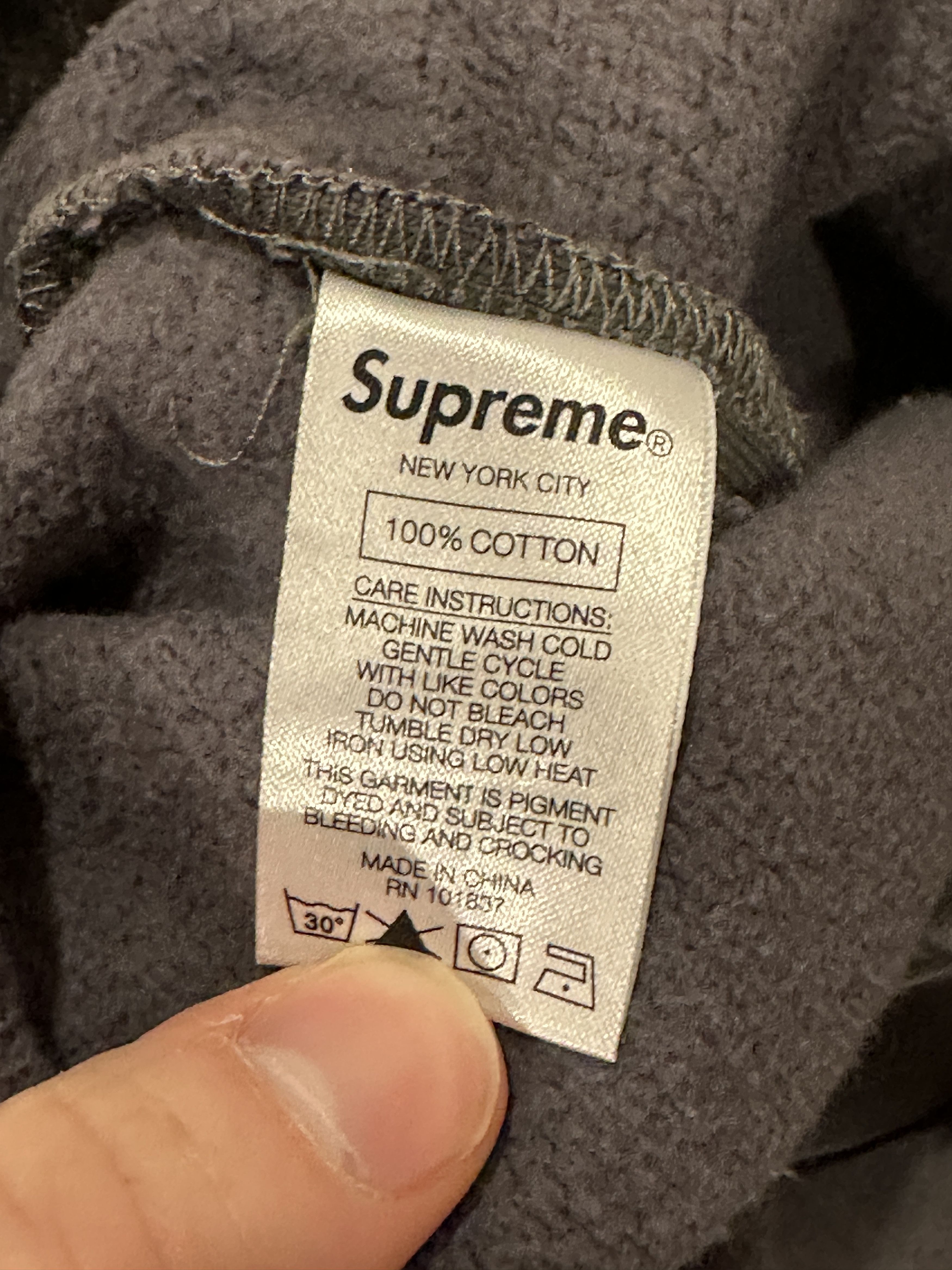 Supreme SS20 Supreme Sweatshorts - Black Painted Camo - Sz Small Size US 32 / EU 48 - 6 Thumbnail