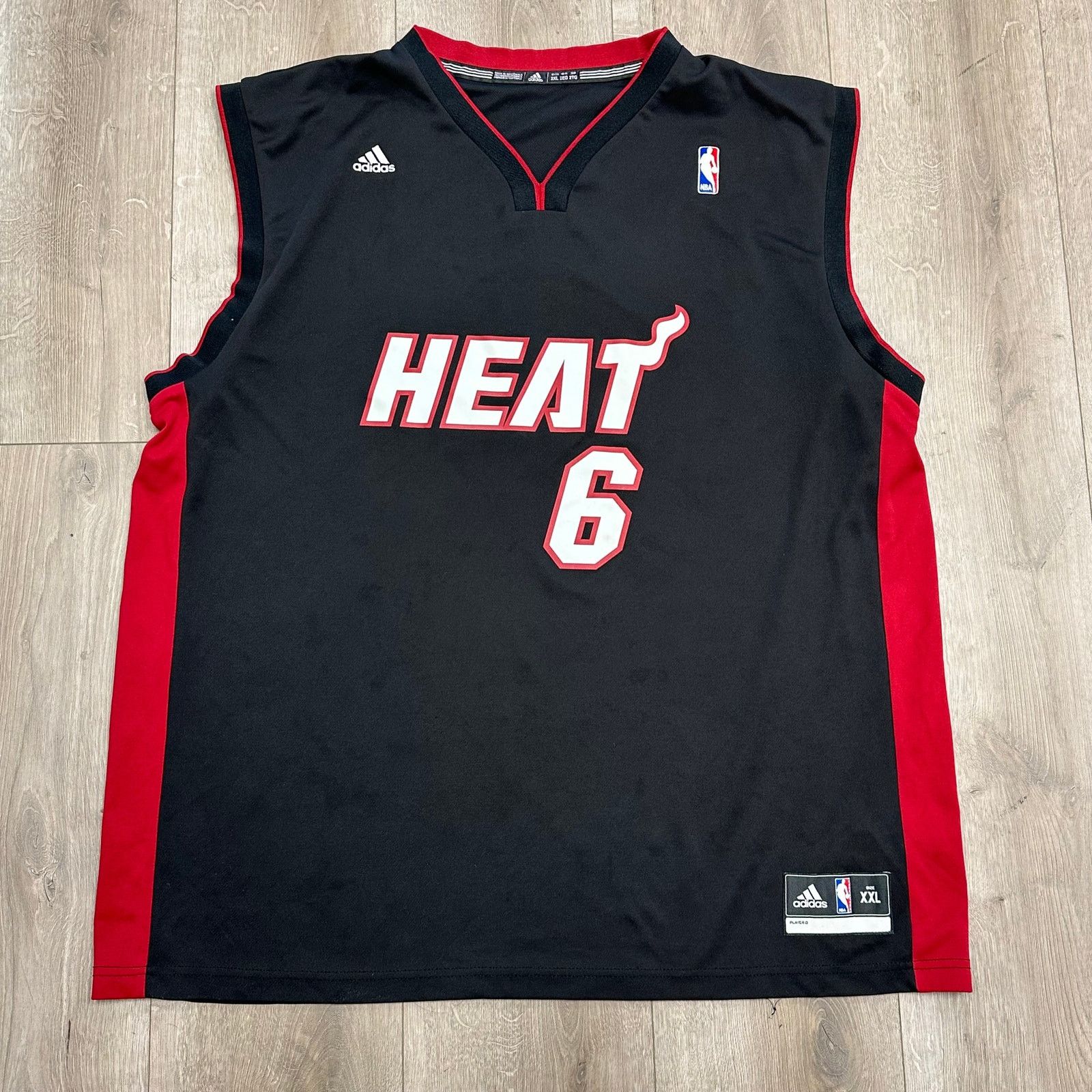 Adidas LeBron James Miami Heat jersey size XXL 2XL B17