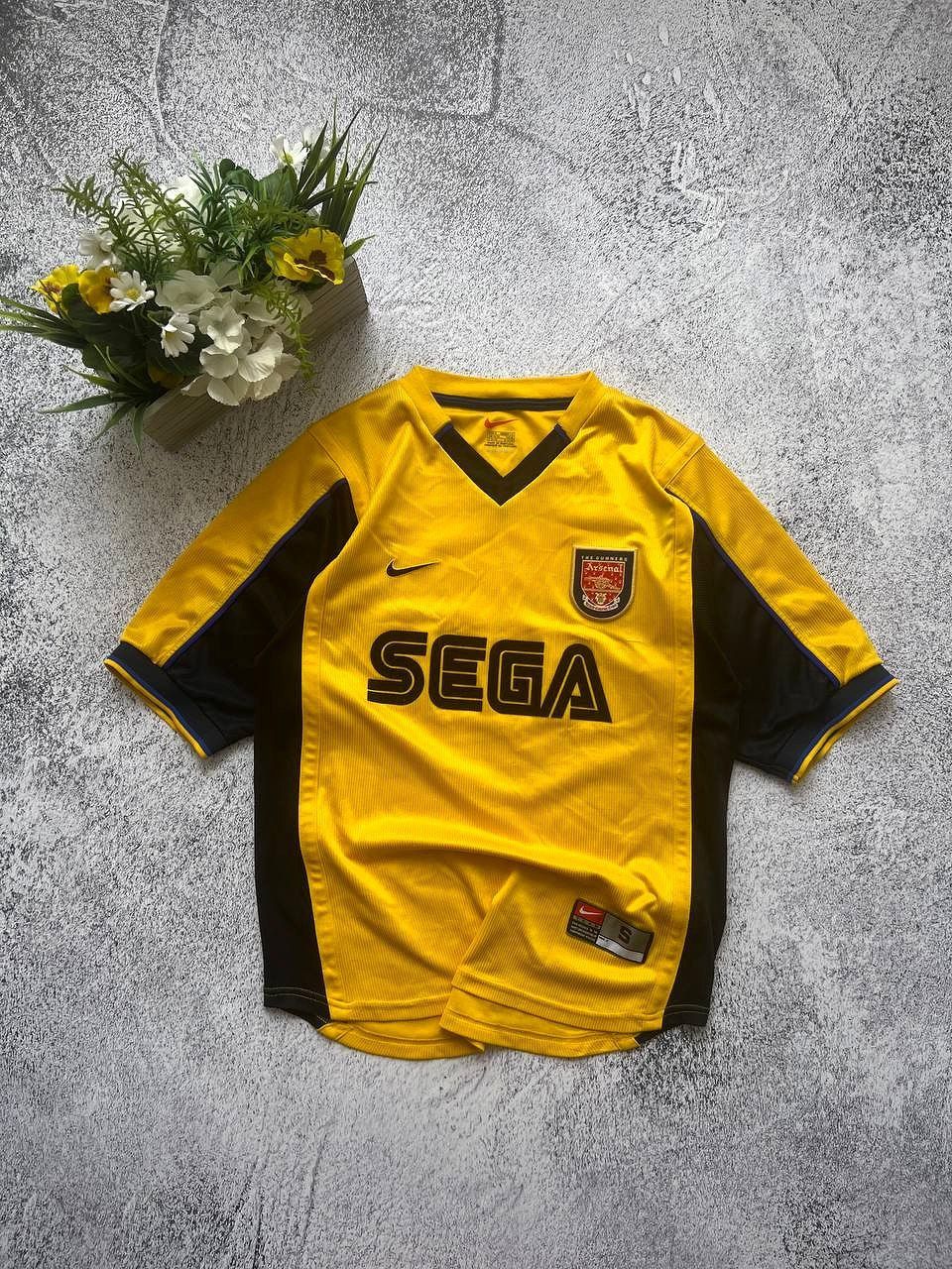 image of Arsenal Nike 2000/2001 Away Football Shirt Jersey Blokecore in Black Yellow, Men's (Size Small)