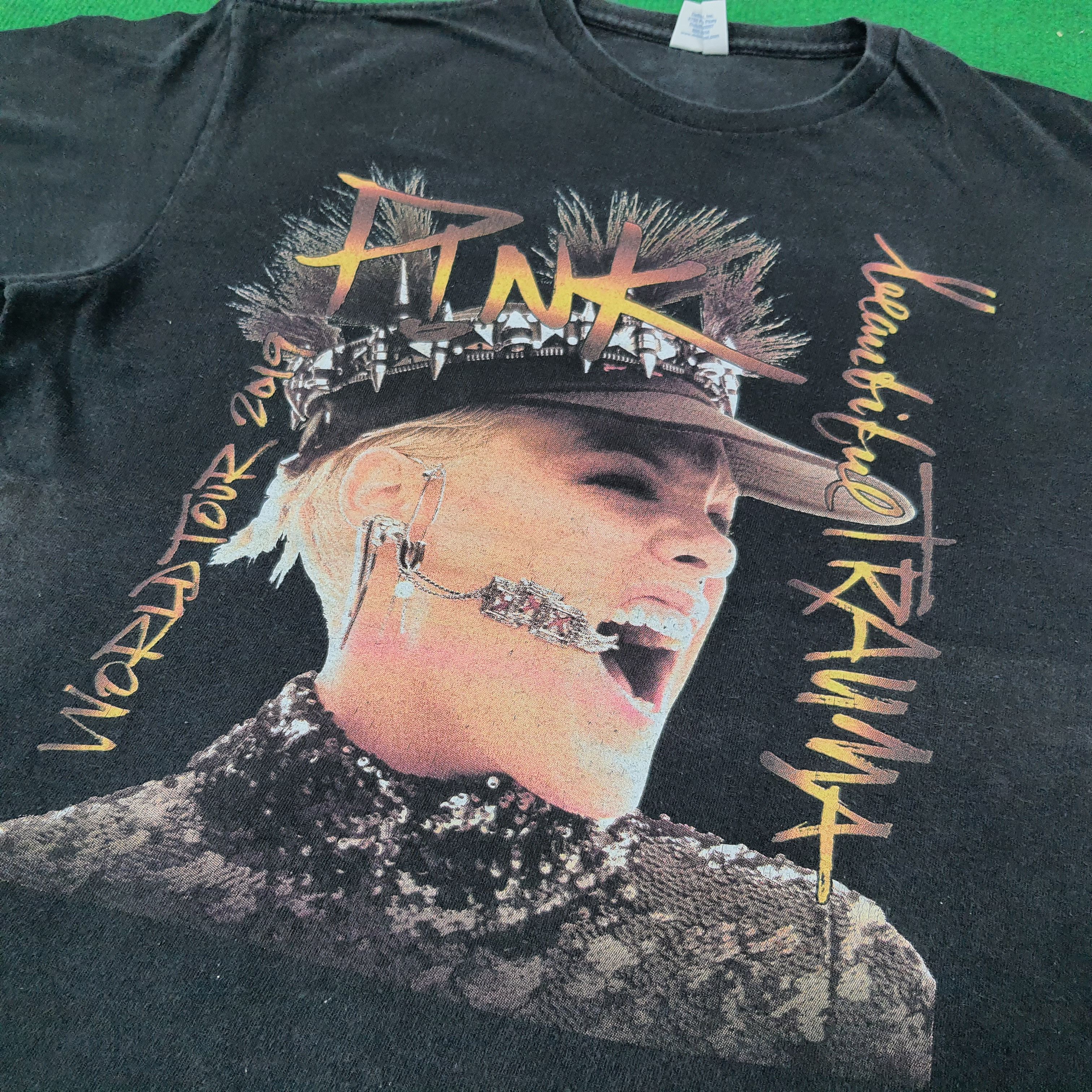Band Tees × Vintage Vintage Pink World Tour 2019 Tshirt C219N16 Size US L / EU 52-54 / 3 - 2 Thumbnail