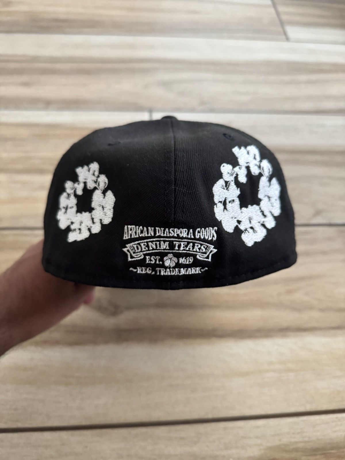 キャップ Denim Tears NEW ERA The Cotton Wreath 59/50 CapBlack Buy Denim Tears x New Era Cotton Wreath 59/50 'Navy' - 5650