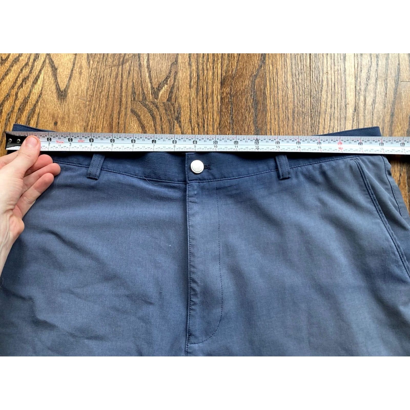Peter Millar Peter Millar Golf Shorts Mens Size 36 Navy Blue Performance Preppy Casual Travel Size US 36 / EU 52 - 3 Thumbnail