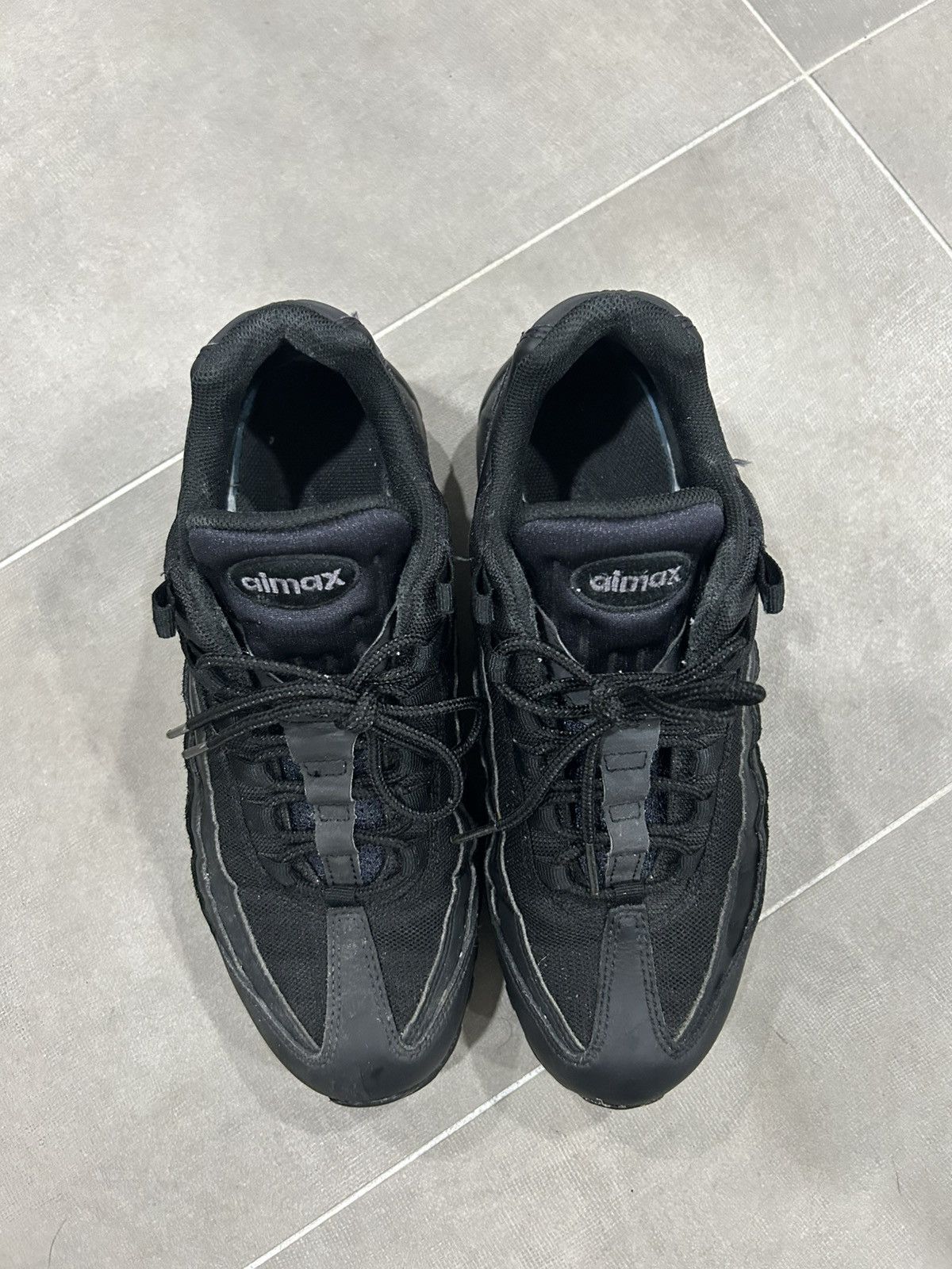 Nike Nike Air Max 95 Black Size US 9 / EU 42 - 2 Thumbnail