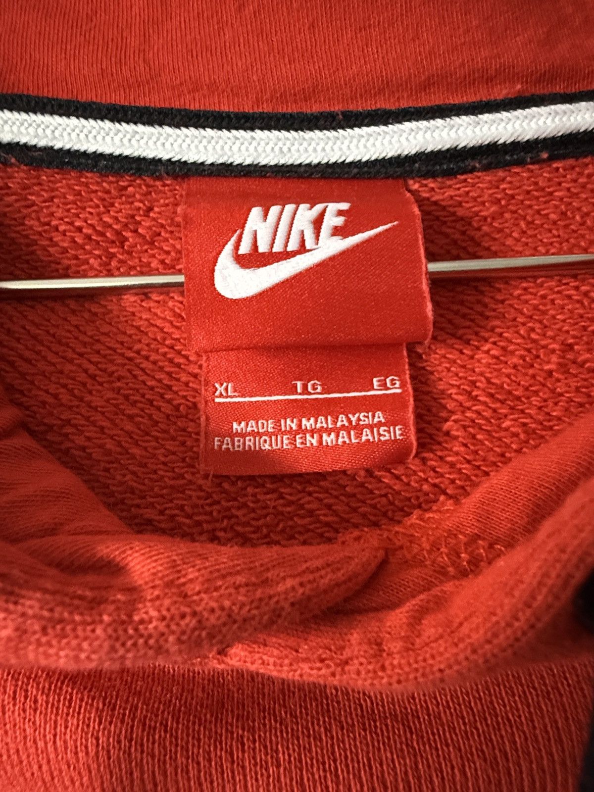 Nike Nike Men's Red Hoodie with white Logo Size US XL / EU 56 / 4 - 4 Thumbnail