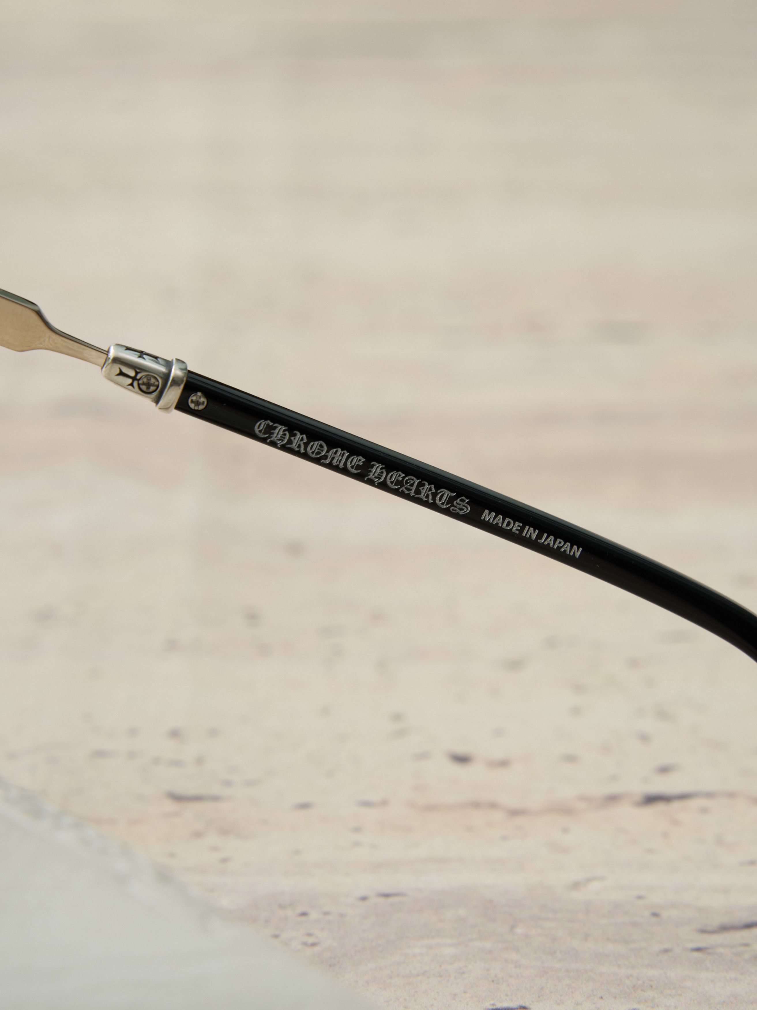 Chrome Hearts CHROME HEARTS VERTICAL SMILE II Black/Shiny Silver Size ONE SIZE - 9 Thumbnail