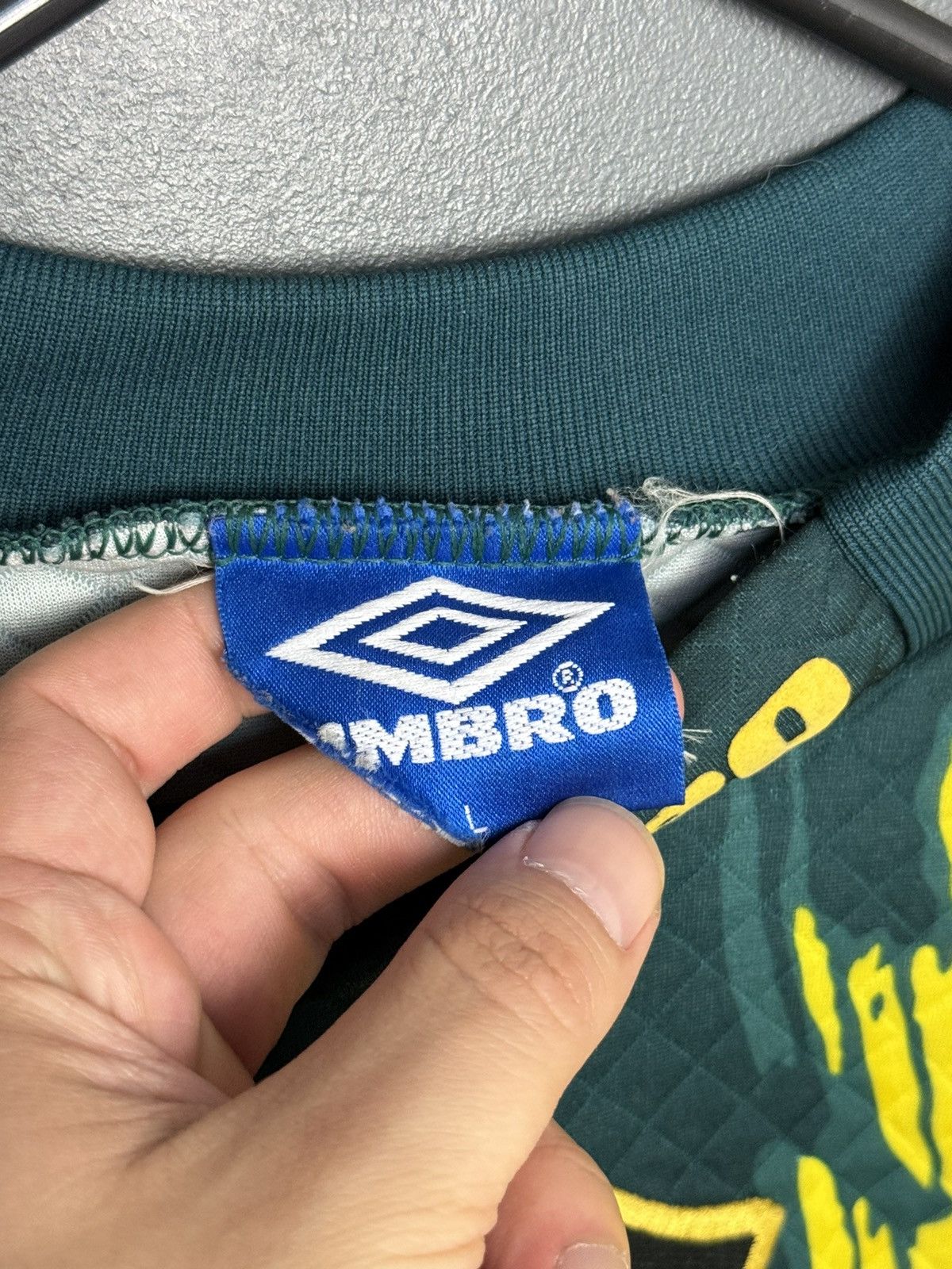 Umbro Vintage Manchester United 95/97 Goalkeeper Football Jersey Size US L / EU 52-54 / 3 - 23 Thumbnail