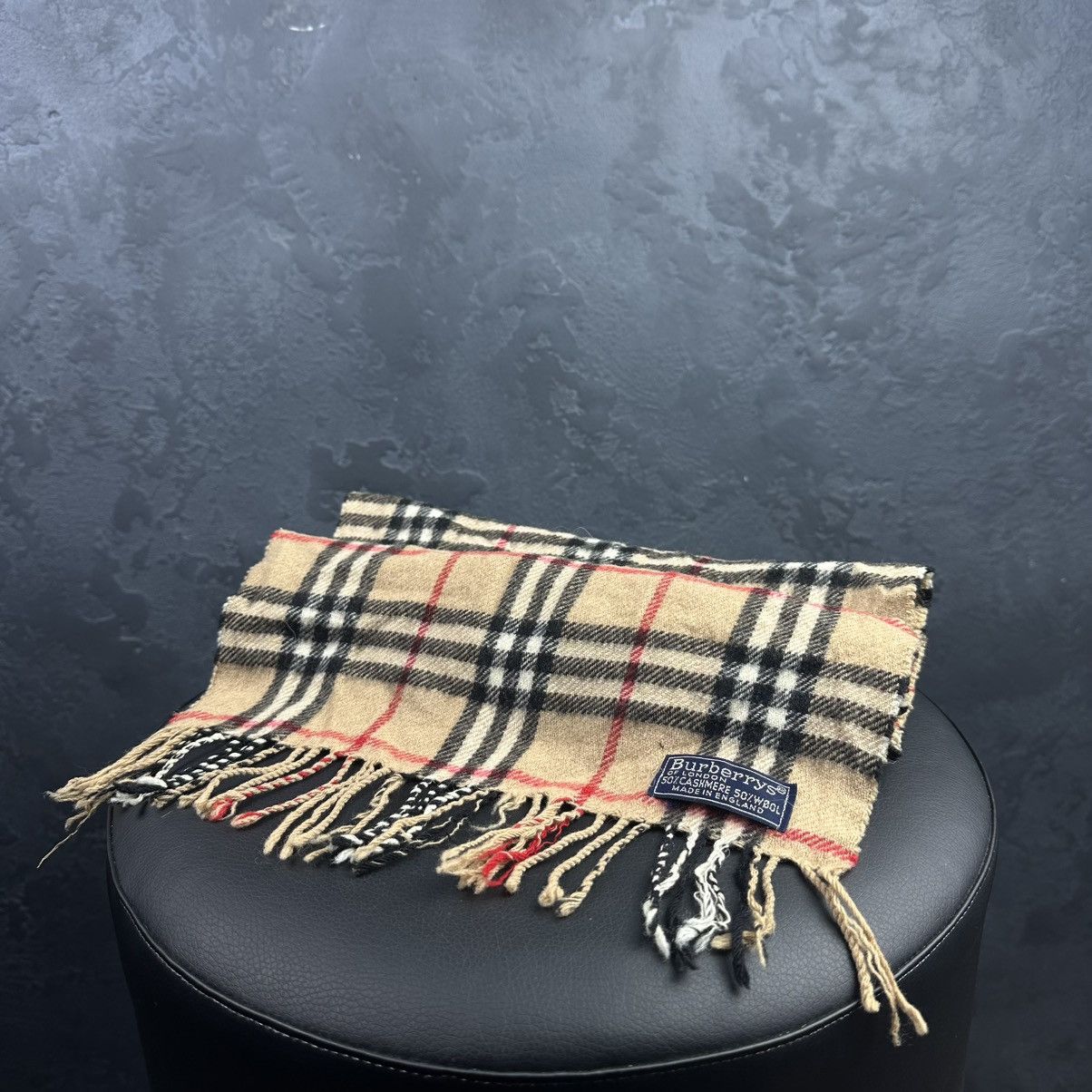 Burberry × Designer × Vintage 90's Vintage Burberry's London Cashmere Wool Scarf Size ONE SIZE - 1 Thumbnail