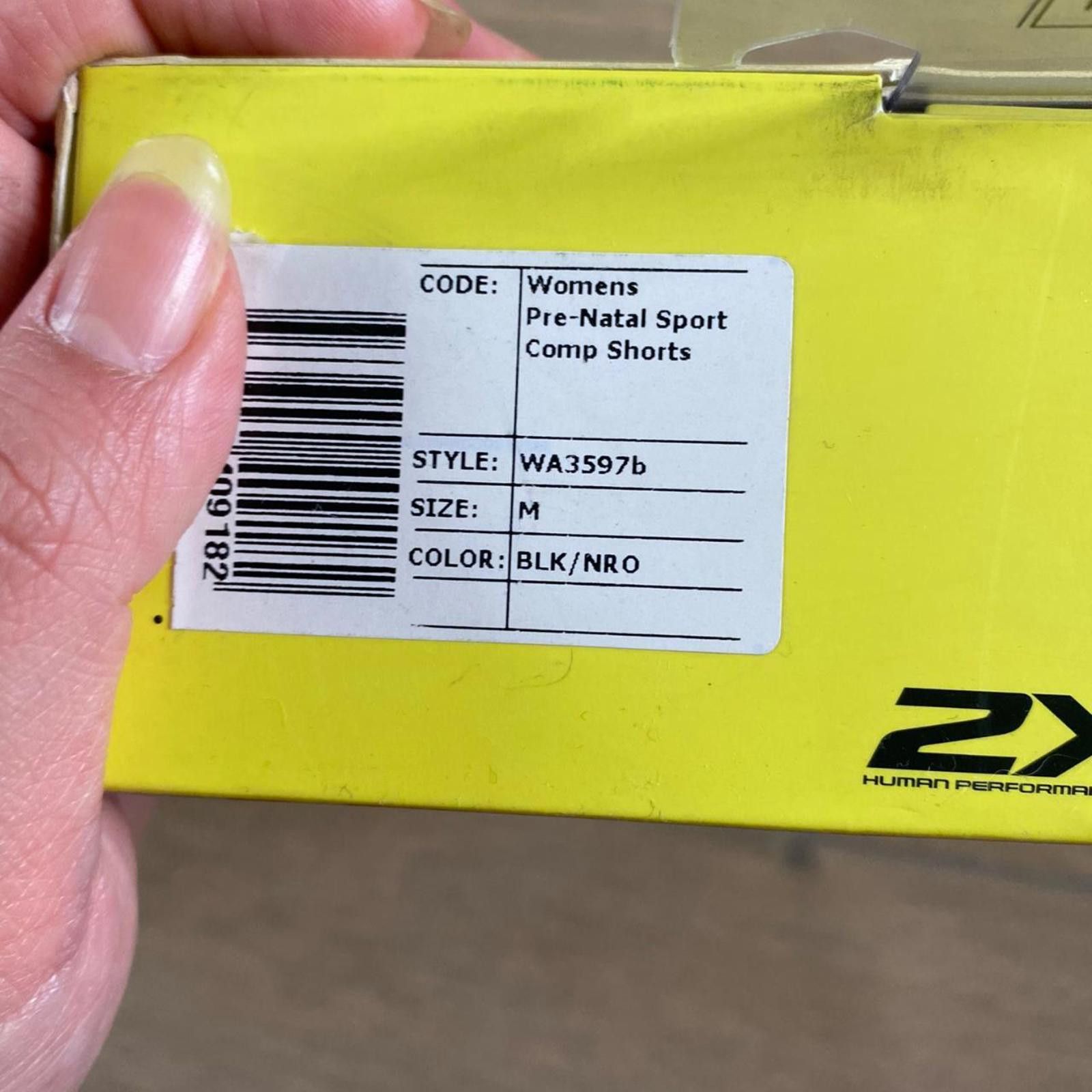 2XU 2XU Maternity Workout/Gym Shorts, Black Stretchy Pregnancy Size 32" / US 10 / IT 46 - 8 Thumbnail