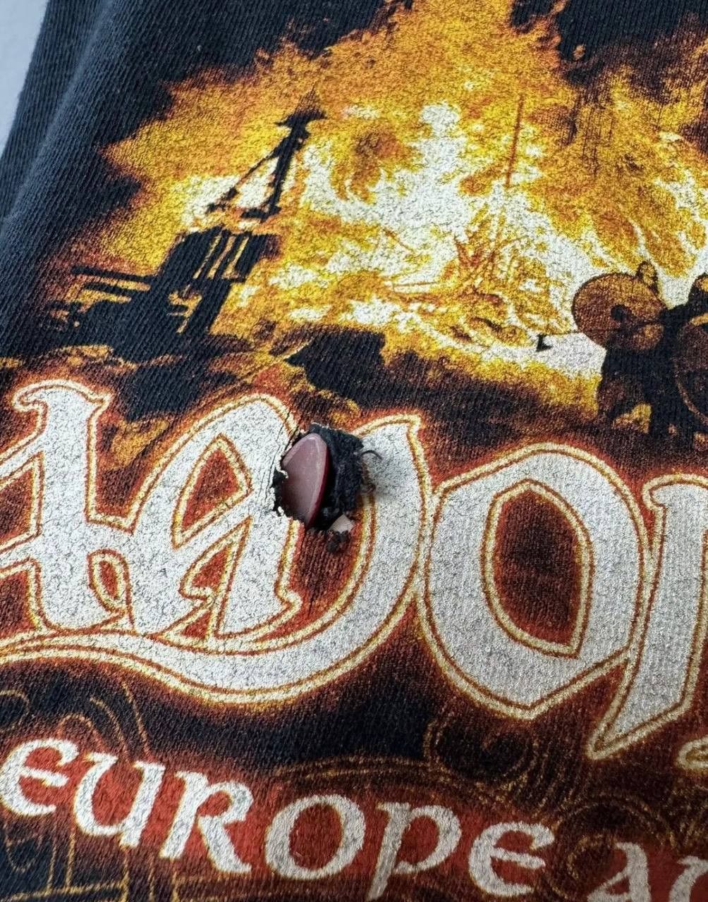 Band Tees × Vintage Faded Amon Amarth Tour 2011 Paint Splattered Distressed Tee Size US M / EU 48-50 / 2 - 6 Thumbnail