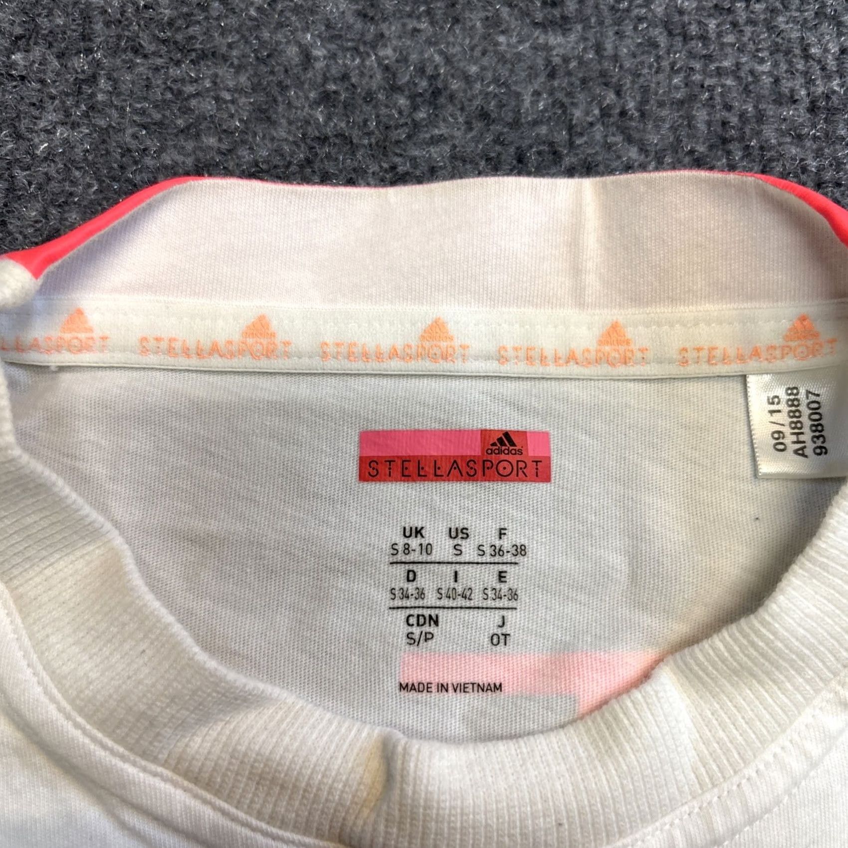 Stella McCartney Stella McCartney Adidas Shirt Women S Graphic Spellout Athletic Gym Workout Top Short Sleeve White, Regular, S, Polo? Size S / US 4 / IT 40 - 2 Thumbnail