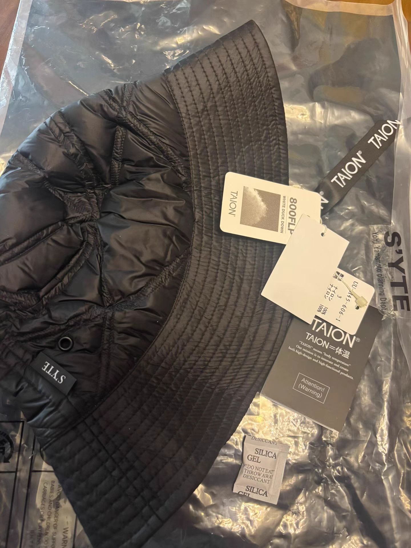 Yohji Yamamoto Yohji Yamamoto S'YTE × TAION Down Bucket Hat K11 Size ONE SIZE - 6 Thumbnail