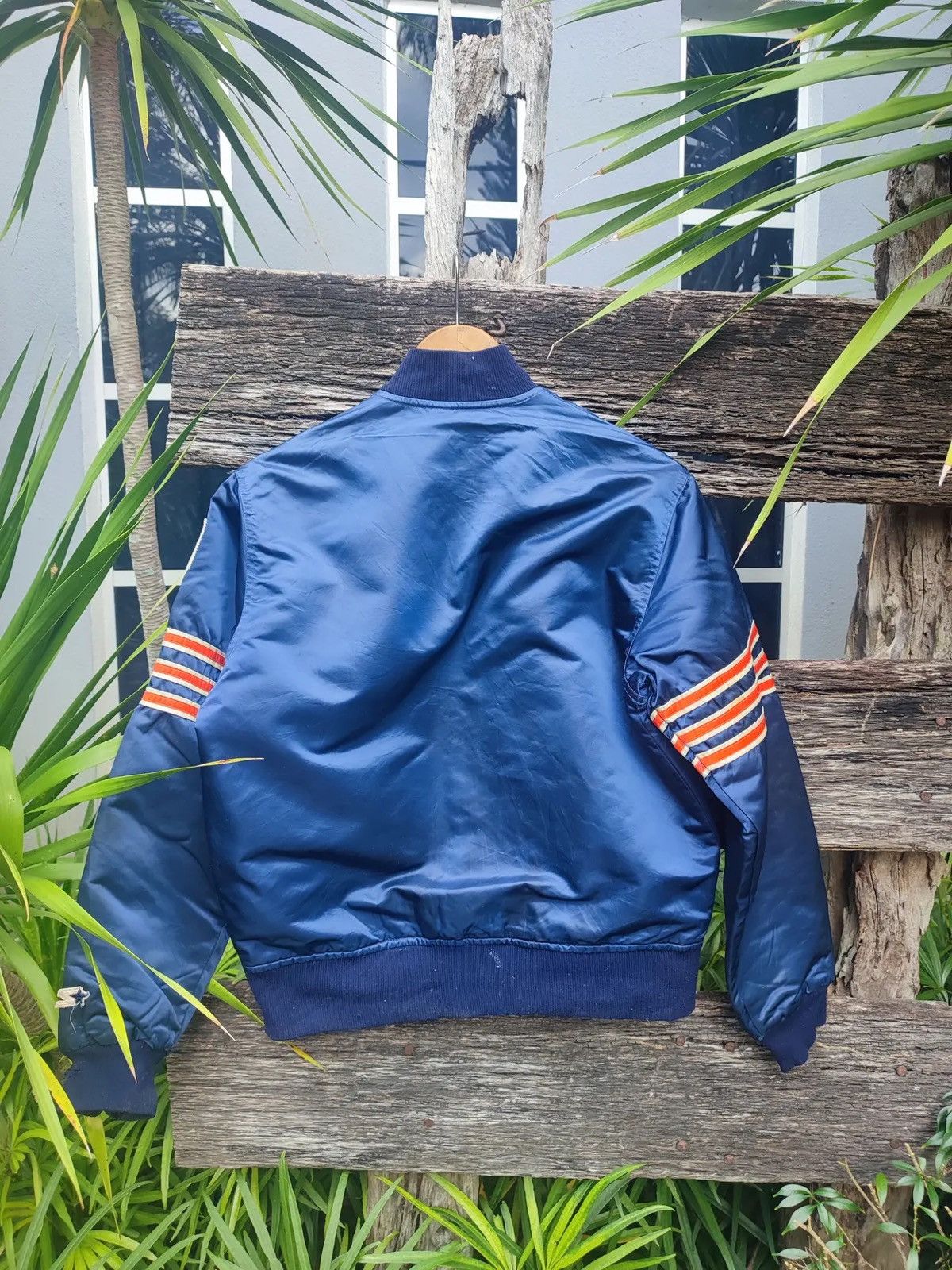 Starter Vintage 90s Starter NFL Pro Line Chicago Bears Bomber Jacket Size US L / EU 52-54 / 3 - 6 Thumbnail