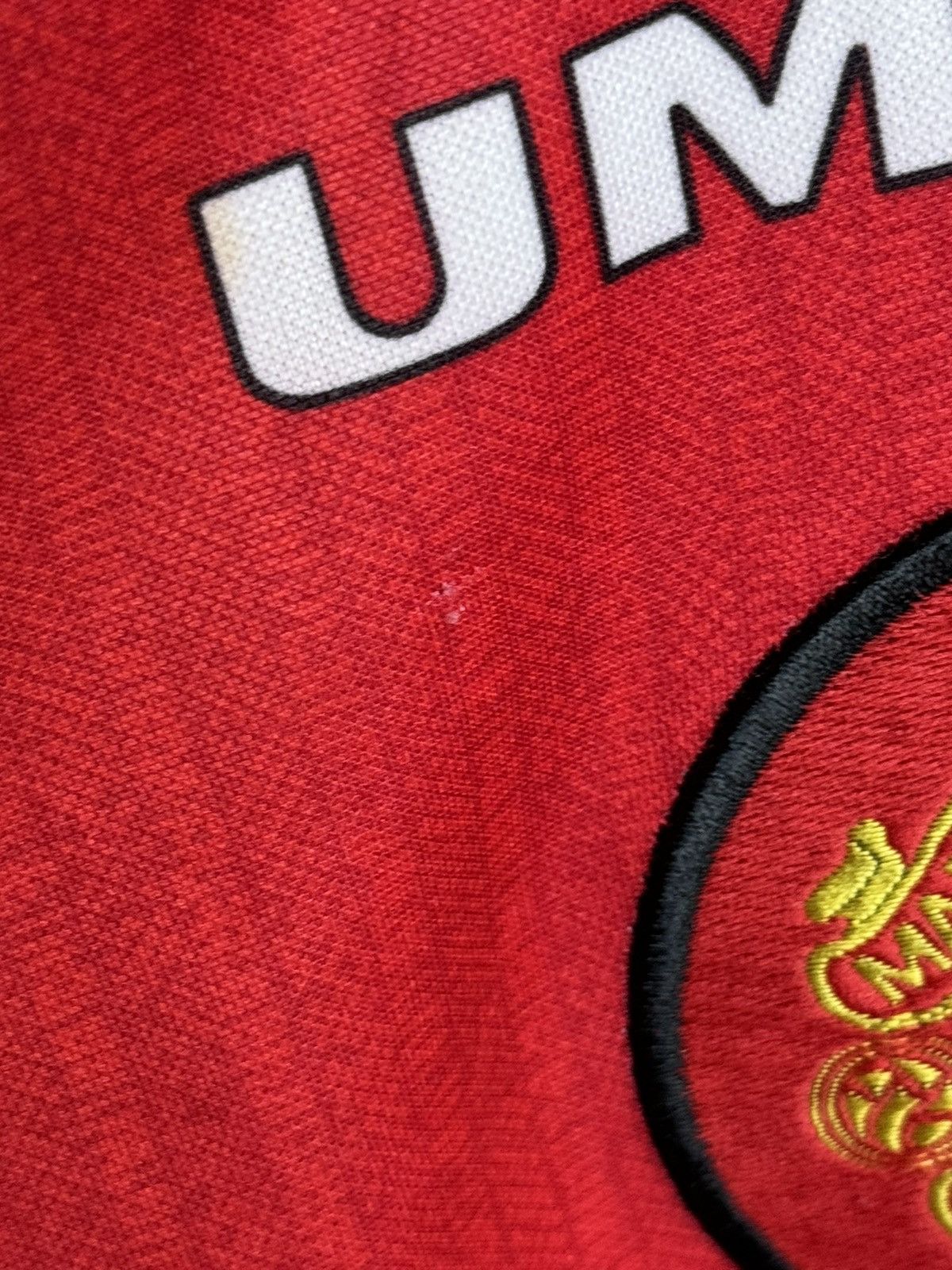 Umbro Vintage Manchester United 96/98 Home Football Jersey T-Shirt Size US XL / EU 56 / 4 - 8 Thumbnail