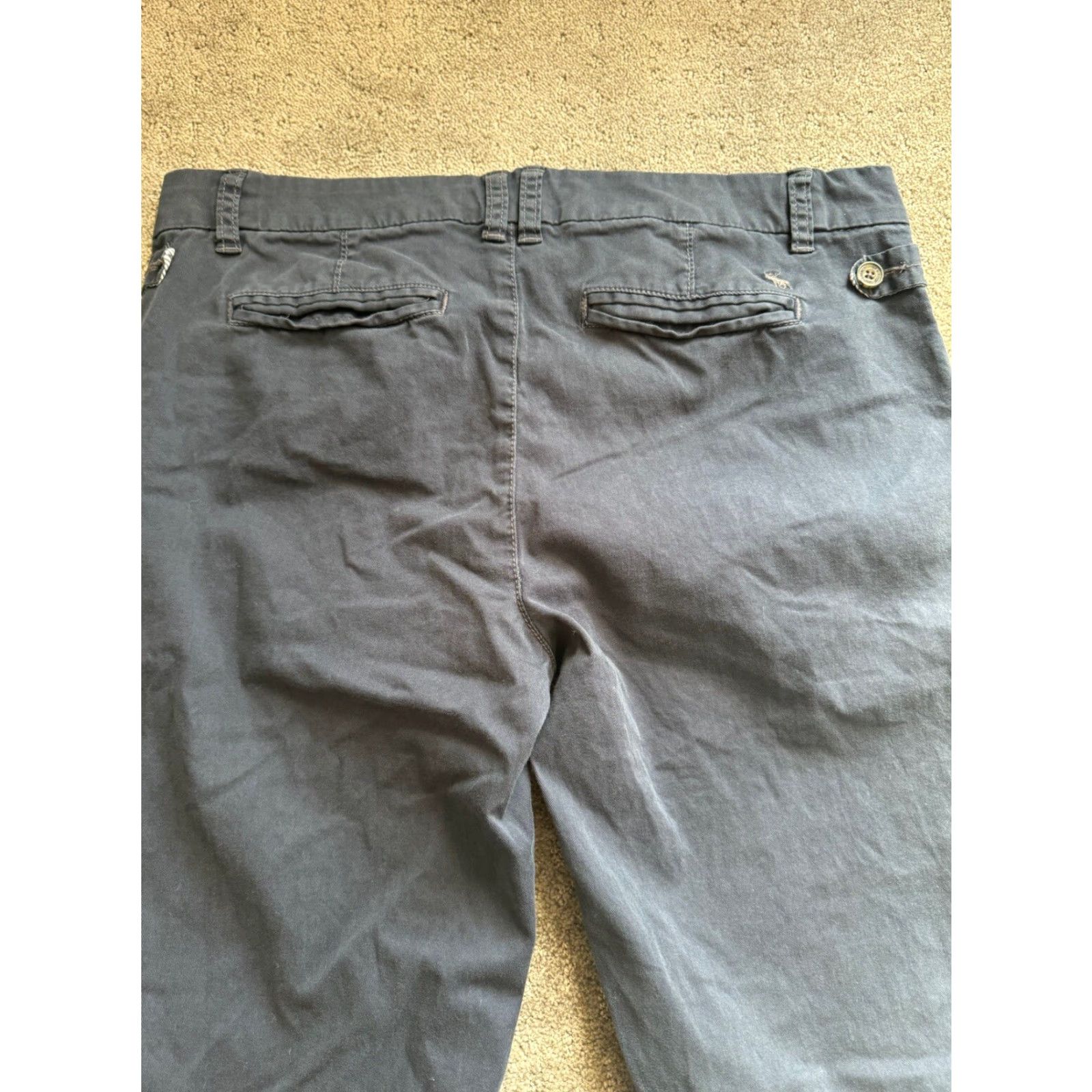 Abercrombie & Fitch Abercrombie & Fitch Women's Cropped Pants Size 8 Navy Blue Cuff Hem Size 30" / US 8 / IT 44 - 4 Thumbnail