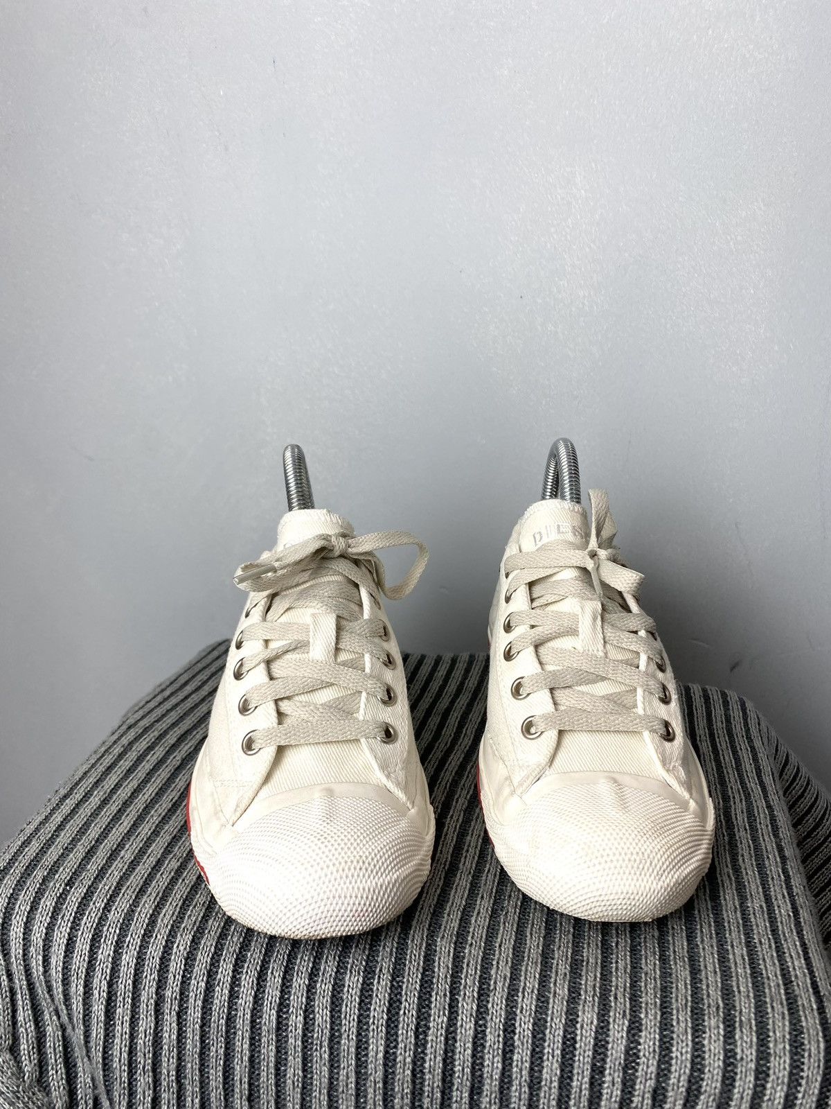 Diesel Vintage Diesel Low Top Design Denim Sneakers Bw Sport Size US 6 / IT 36 - 11 Thumbnail