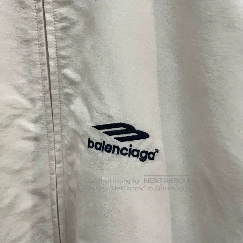 Balenciaga Balenciaga 3B Embroidered Lettering Logo Contrasting Color Size US S / EU 44-46 / 1 - 3 Thumbnail
