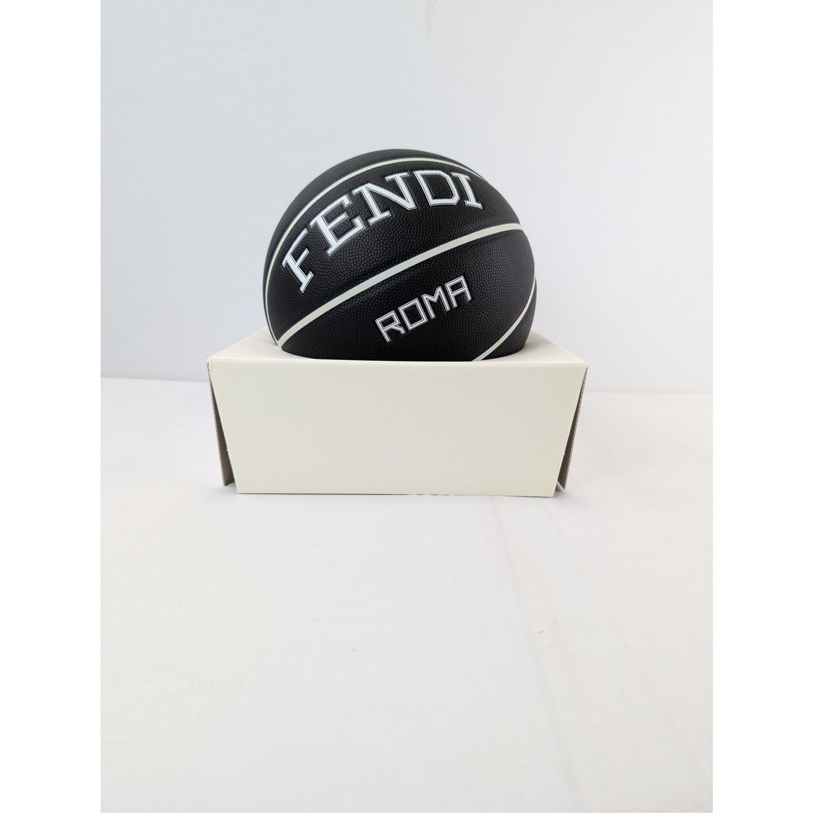 Fendi o1rshd1 Size: OS/ M.City Sport Basket Ball / Polyamide Black Size ONE SIZE - 1 Thumbnail