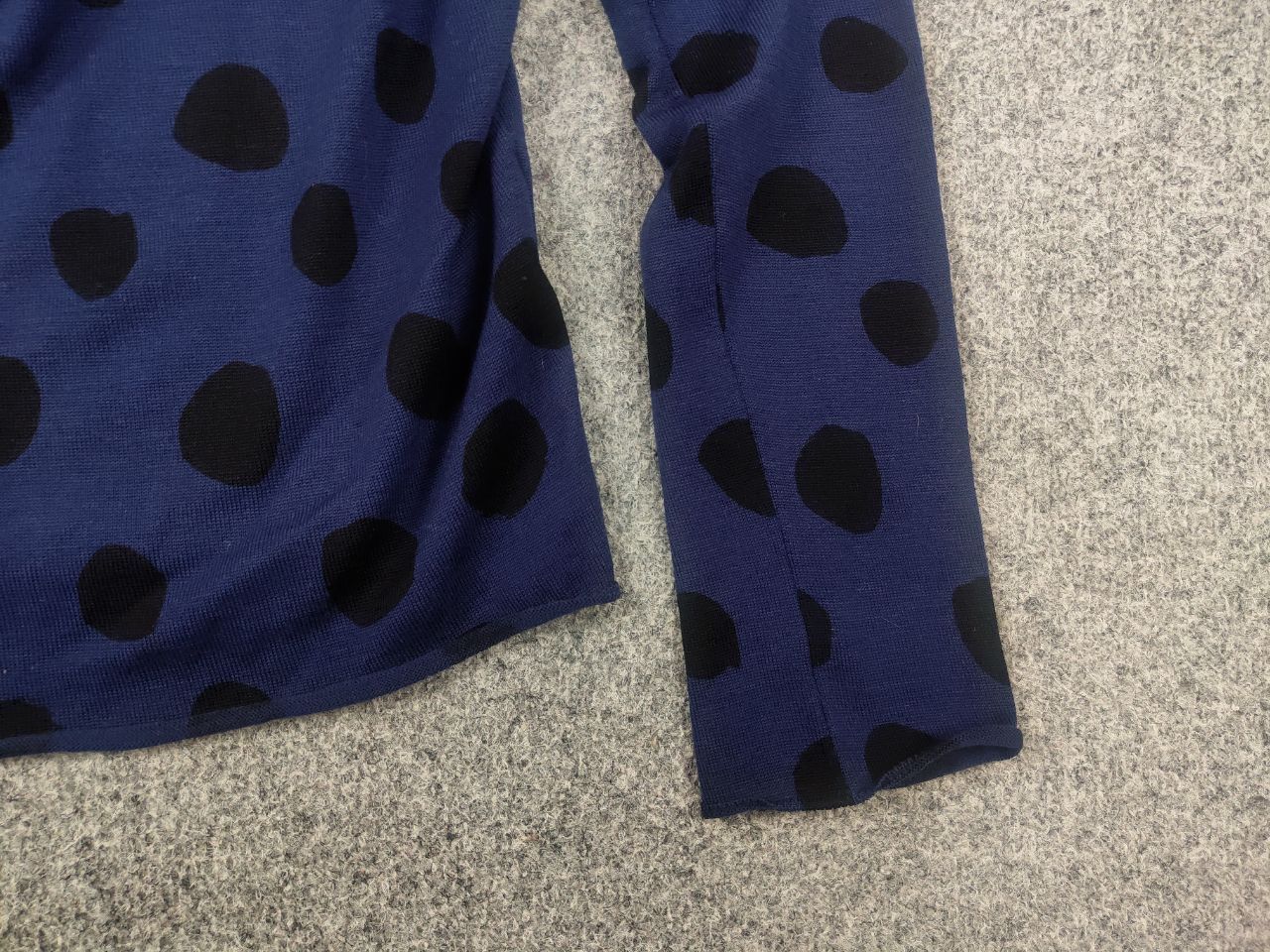 Comme des Garcons Vintage COMME des GARCONS Dot Printed Wool Knit Sweater Size US XS / EU 42 / 0 - 9 Thumbnail
