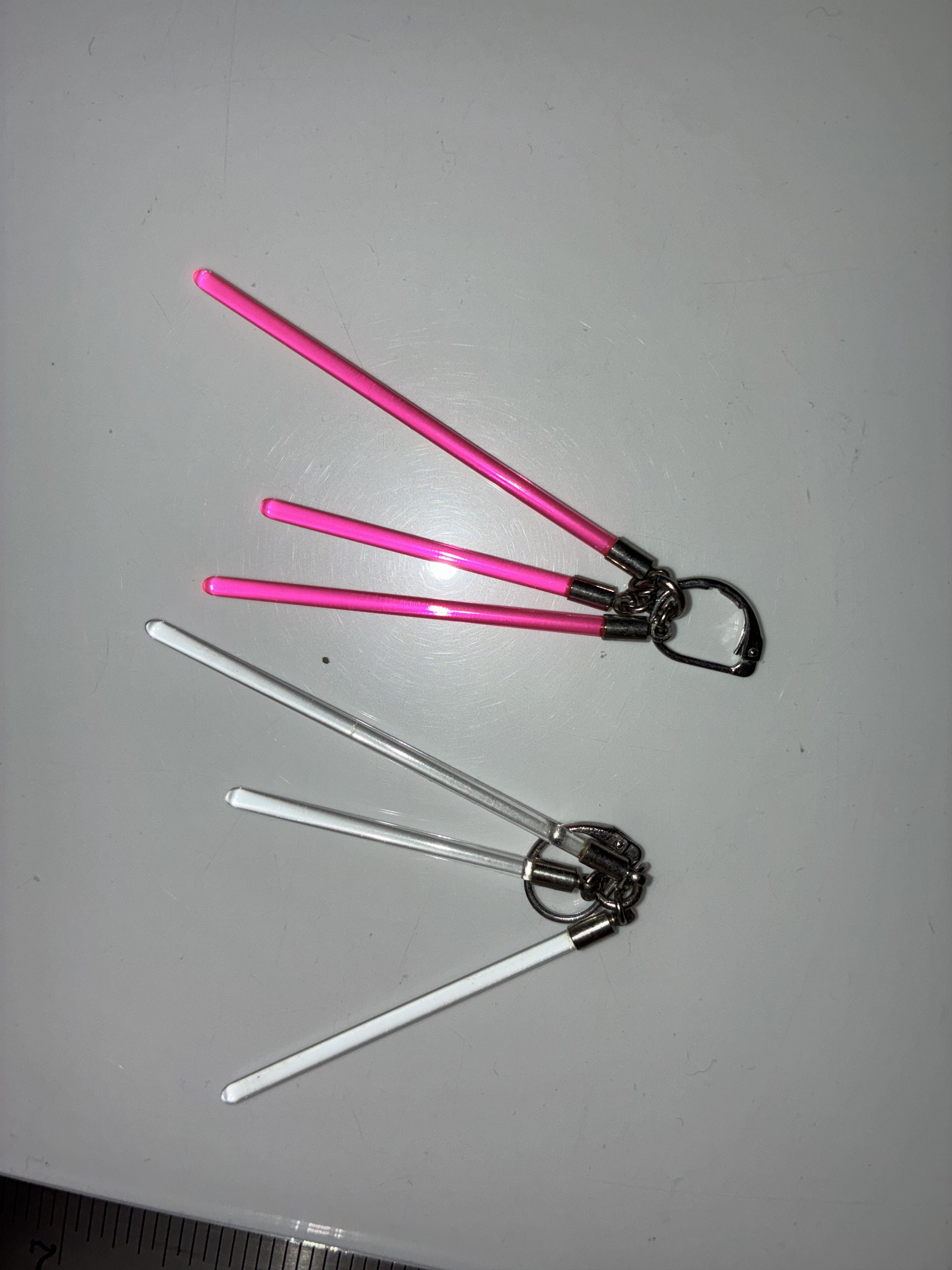 Beauty Beast glow stick earrings Size ONE SIZE - 2 Thumbnail