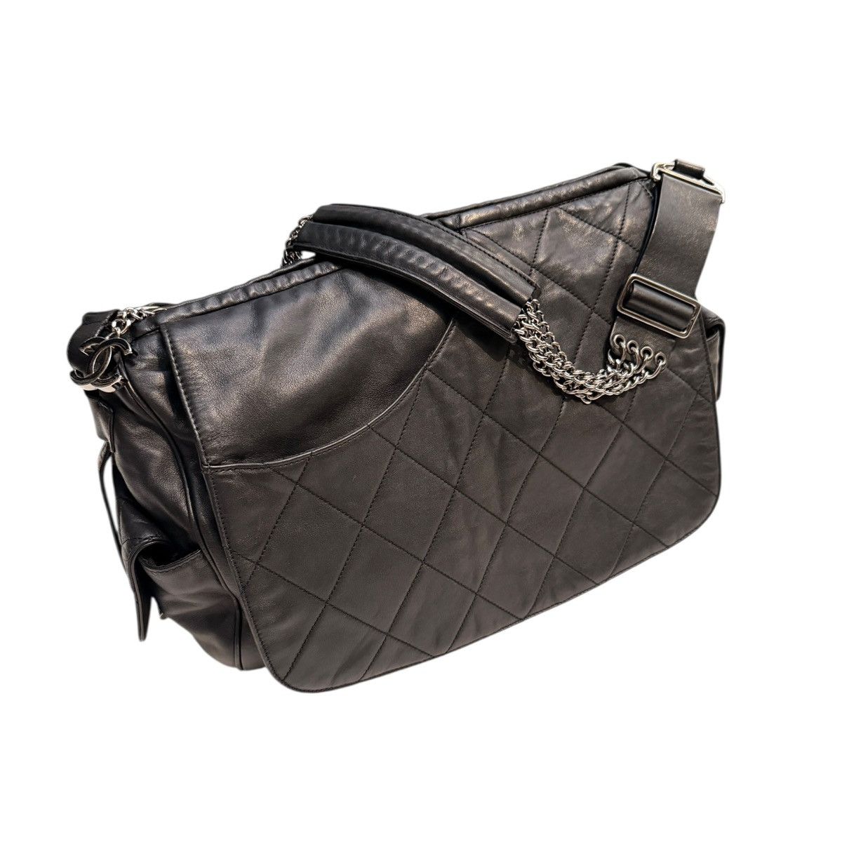 Chanel Quilted leather cargo barrel bag Size ONE SIZE - 2 Thumbnail