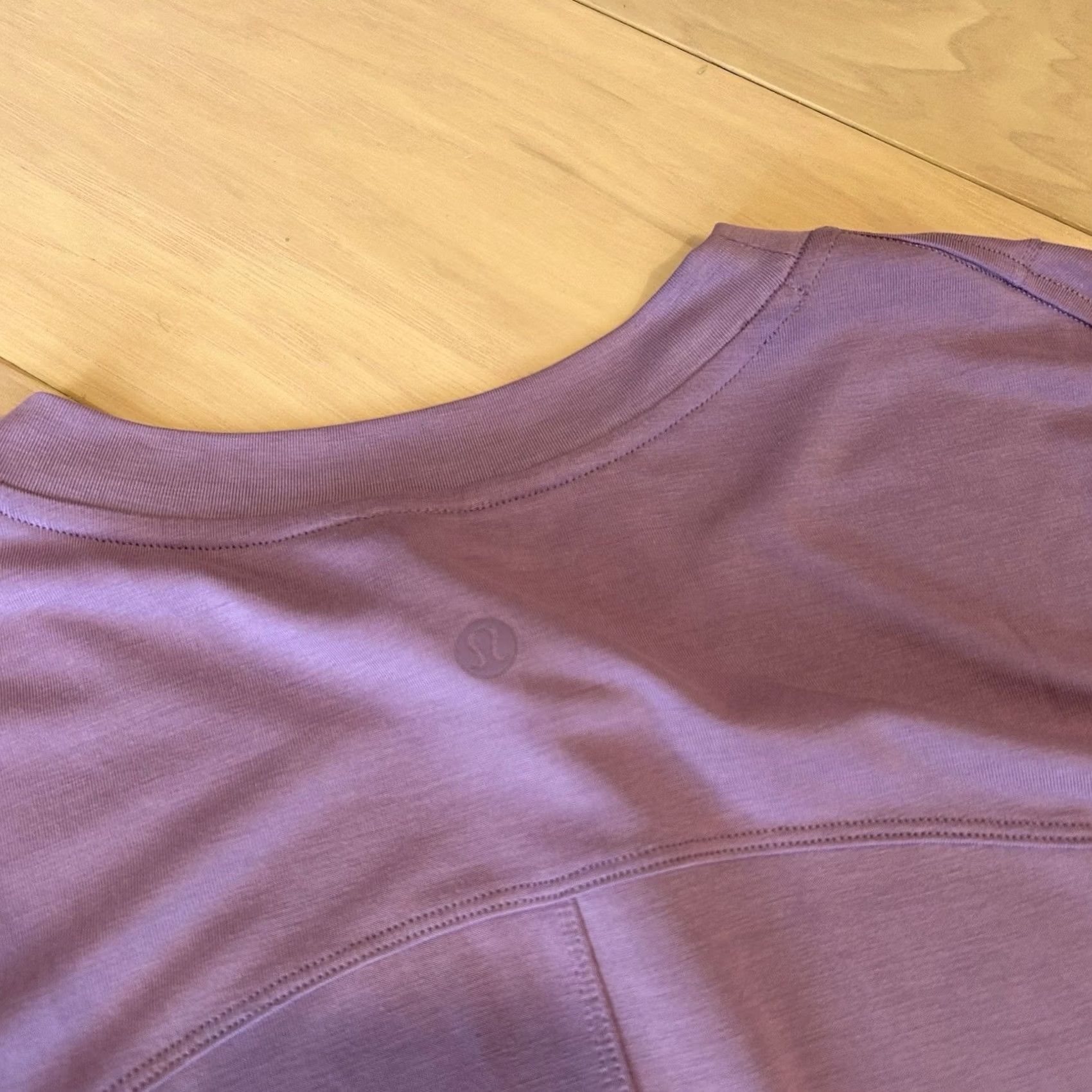 Lululemon Lululemon Side Cinch Crewneck Shirt In Wisp Long Sleeve Women’s 8 Size M / US 6-8 / IT 42-44 - 5 Thumbnail