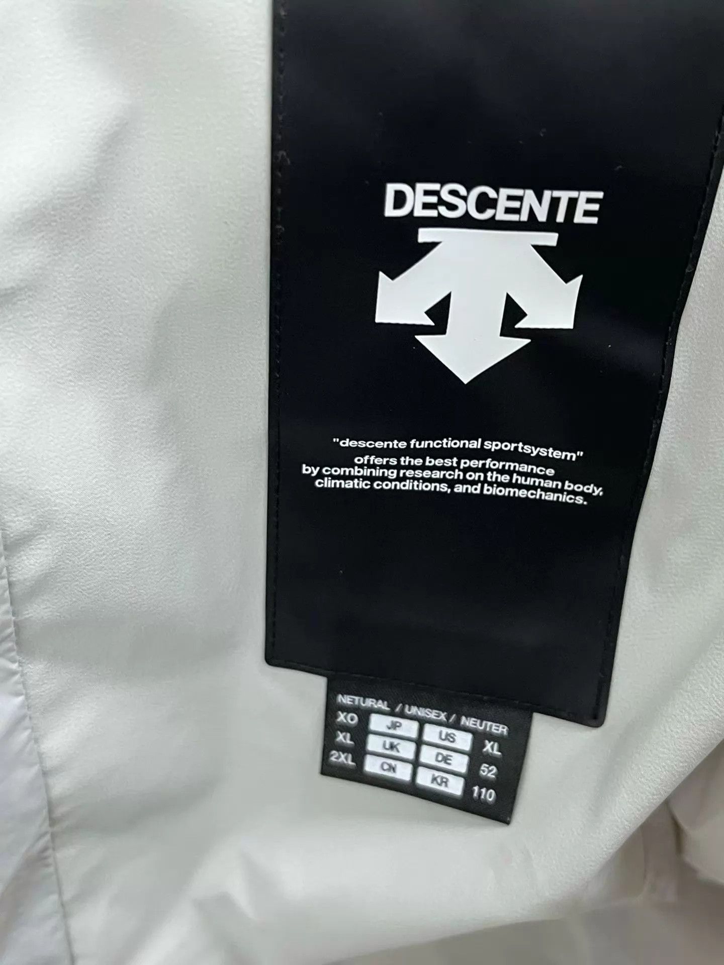 Descente DESCENTE 3-in-1 Down Vest XXL FNN dbw053321 Size US XXL / EU 58 / 5 - 4 Thumbnail