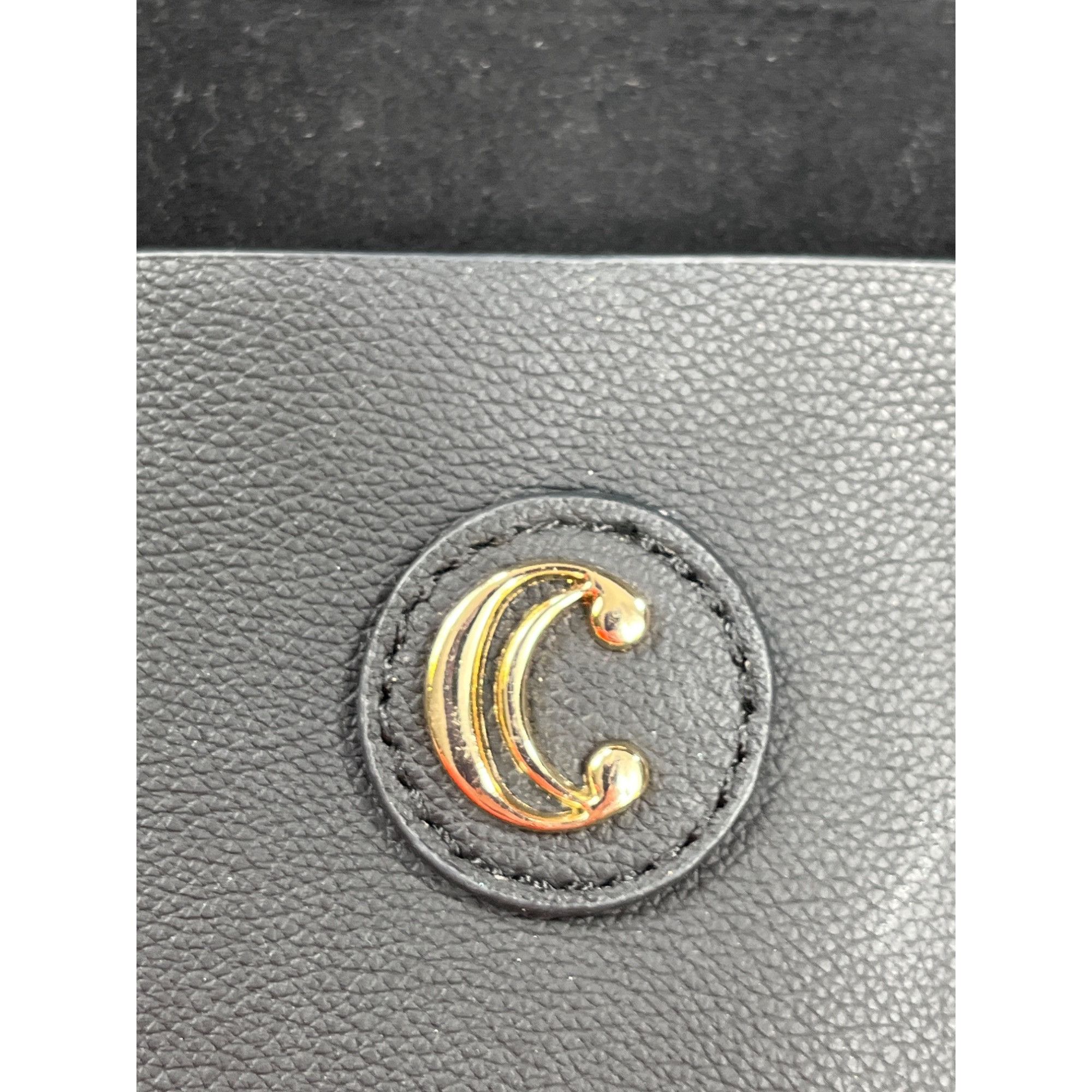 Designer Chic Black Leather Shoulder Bag SKU 7893 With Gold Chain Str Size ONE SIZE - 7 Thumbnail