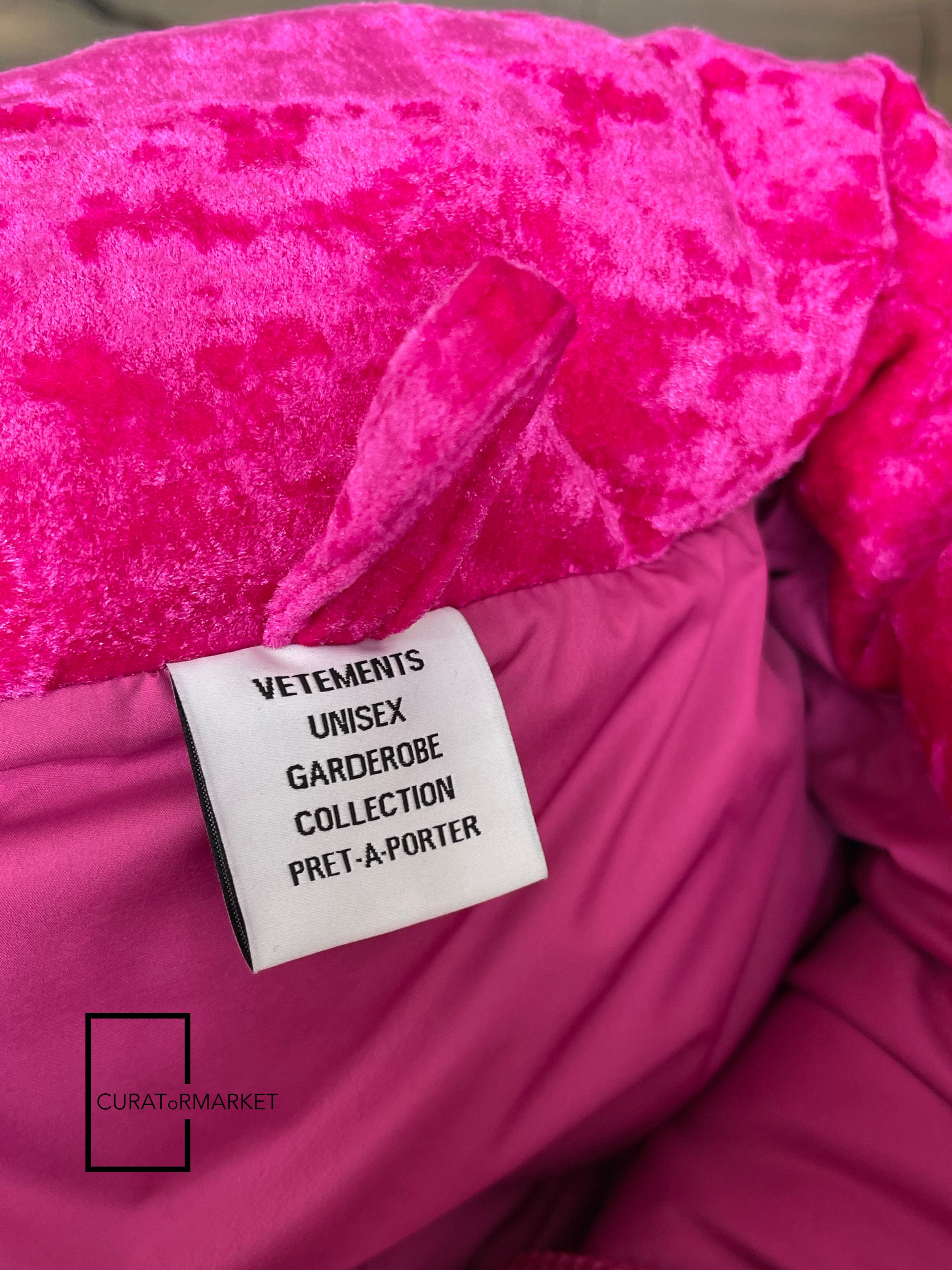 Vetements RARE Pink Crushed Velvet Down Padded Puffer Jacket FW22 Size US M / EU 48-50 / 2 - 16 Thumbnail