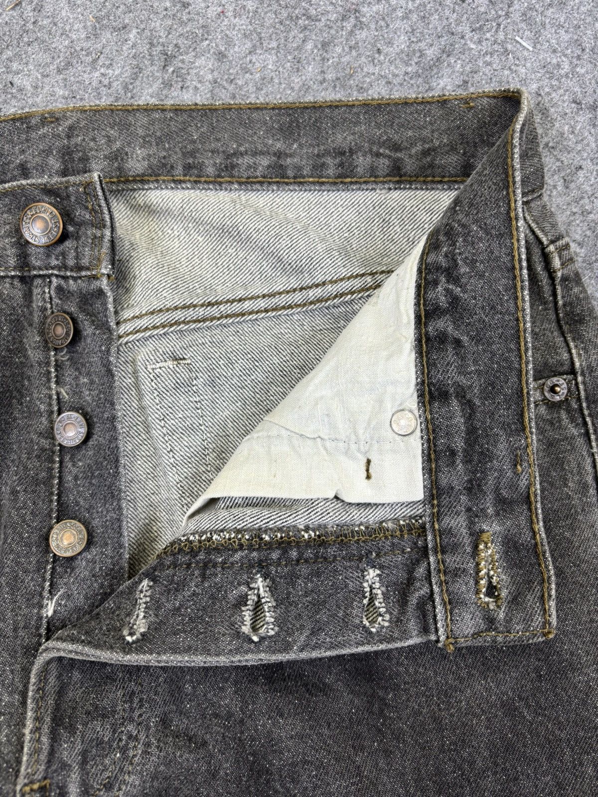 Levi's 💥Archival💥Vintage Levis 501 Iconic Black Wash Denim F962 Size US 30 / EU 46 - 6 Thumbnail