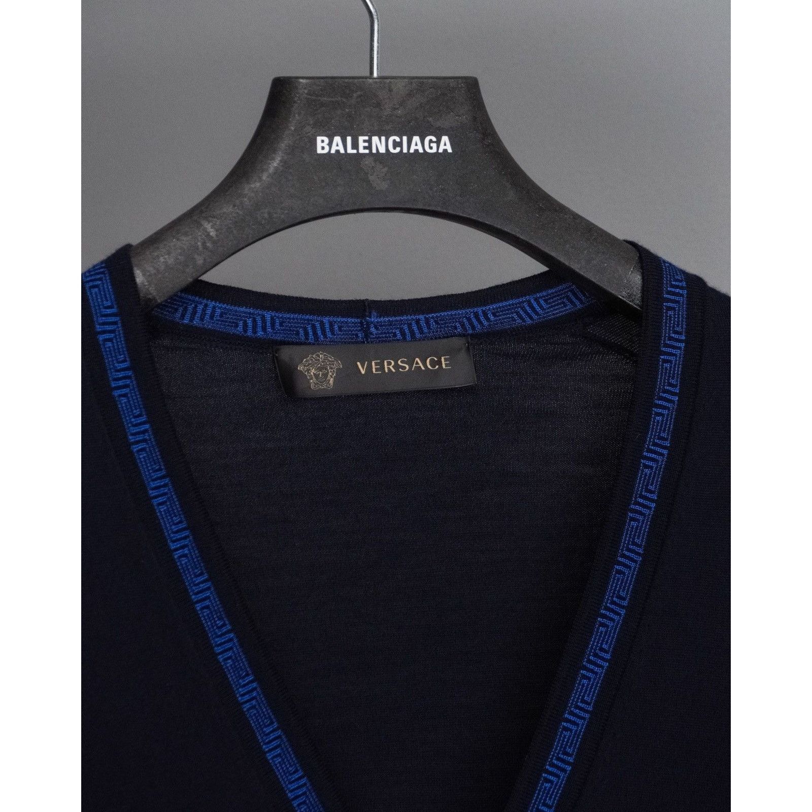 Versace Gianni versace medusa greca blue print cardigan sweater Size US M / EU 48-50 / 2 - 4 Thumbnail