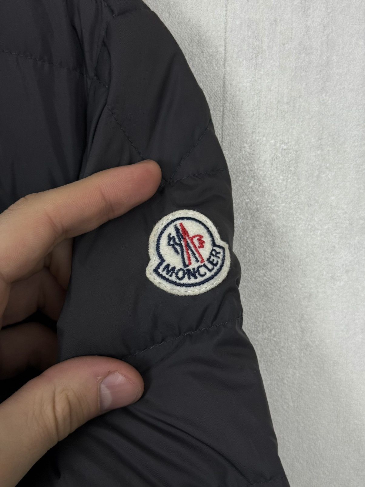 Moncler Moncler Kids Grey Down Puffer Jacket Size 11/146 Size XXS / US 00 / IT 34 - 12 Thumbnail