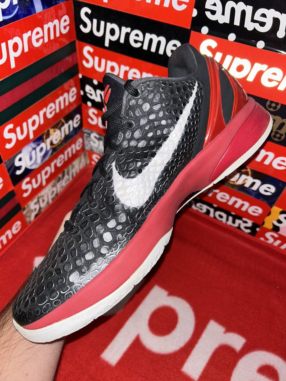 Nike Nike Kobe 6 ‘Bred’ 429659-001 size 12 VNDS RARE KOBE VI Size US 12 / EU 45 - 9 Thumbnail