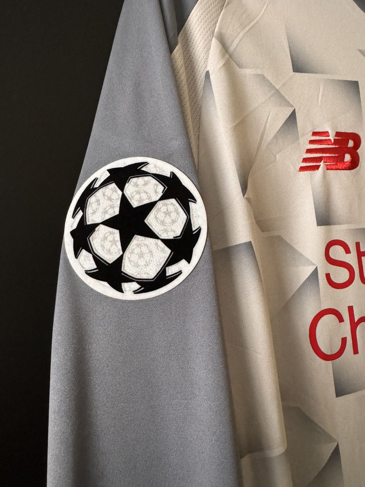 Adidas Liverpool 2018-19 Third L/S SALAH - MT830047 - (M) Size US M / EU 48-50 / 2 - 3 Thumbnail