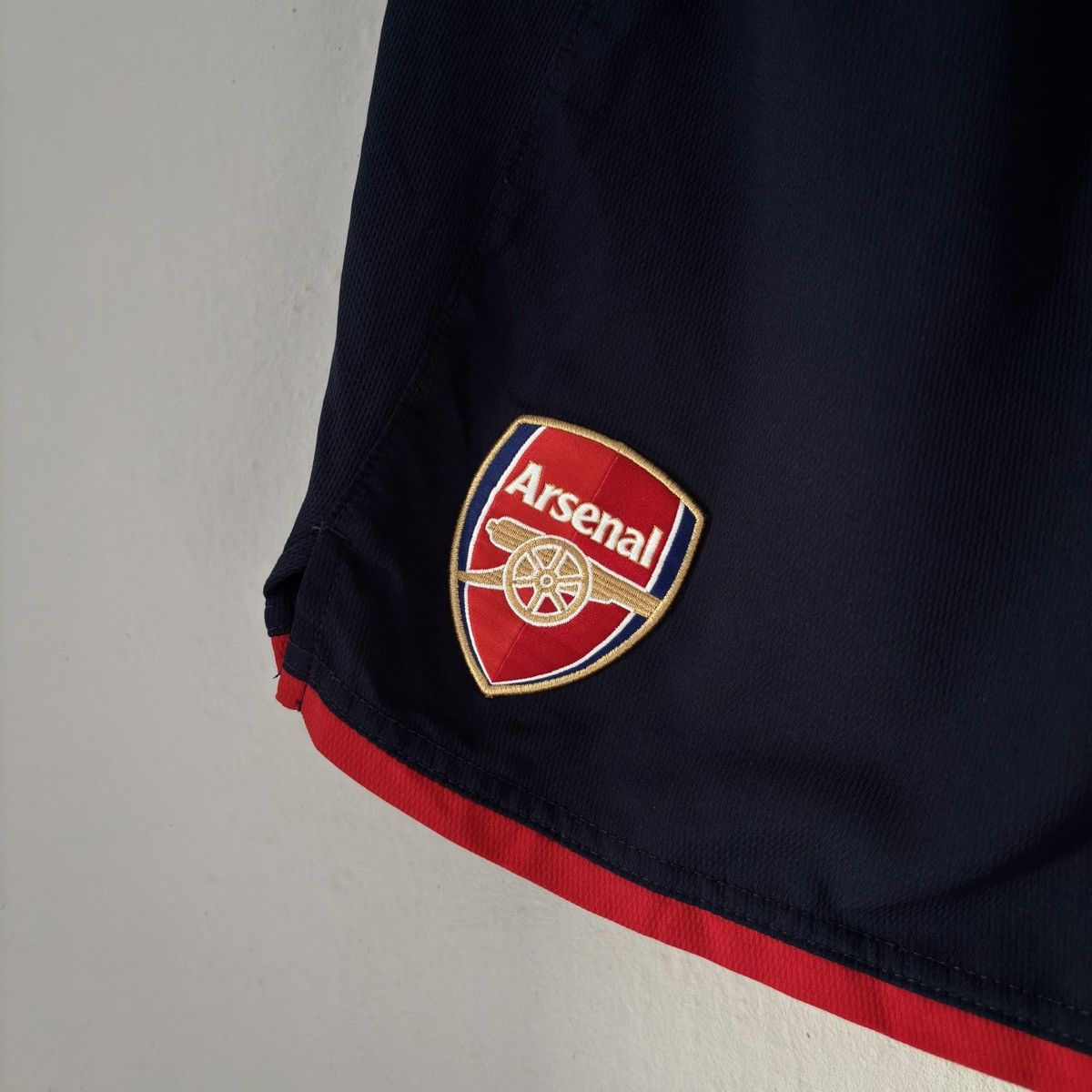 Nike × Vintage 2008 2009 Arsenal England Nike Vintage Retro Soccer Shorts Size US 36 / EU 52 - 3 Thumbnail
