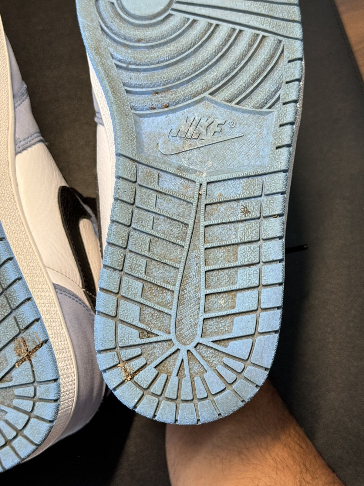 Jordan Brand × Nike Jordan 1 High - University Blue - 8.5 — Good Condition Size US 8.5 / EU 41-42 - 13 Thumbnail