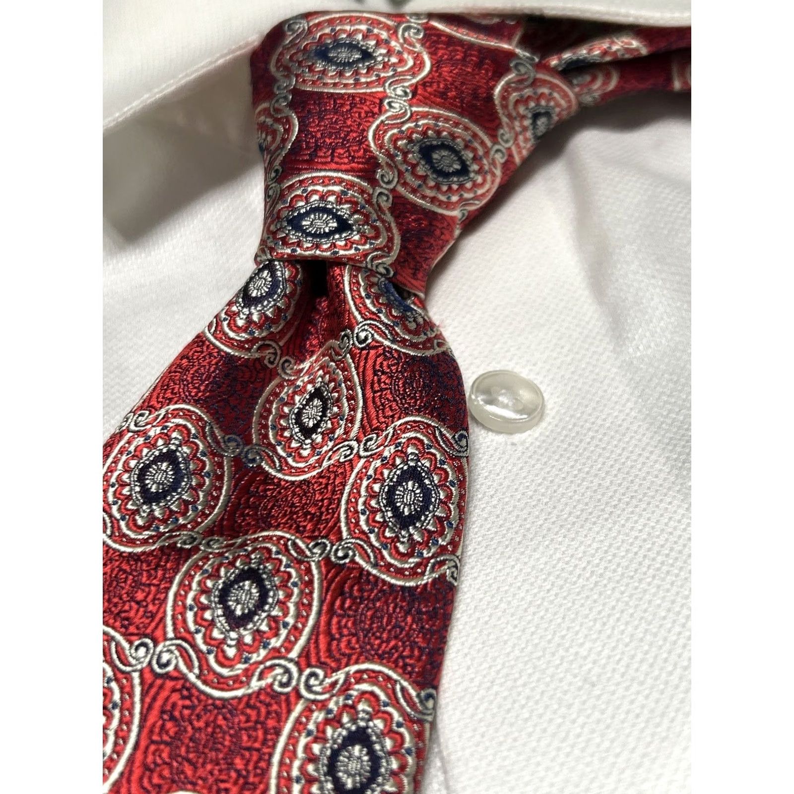 Jos. A. Bank Jos A Bank Red Geometric Silk Tie - One Size 57-60" Wide Logo Made In Italy Men Designer Accent Size ONE SIZE - 7 Thumbnail
