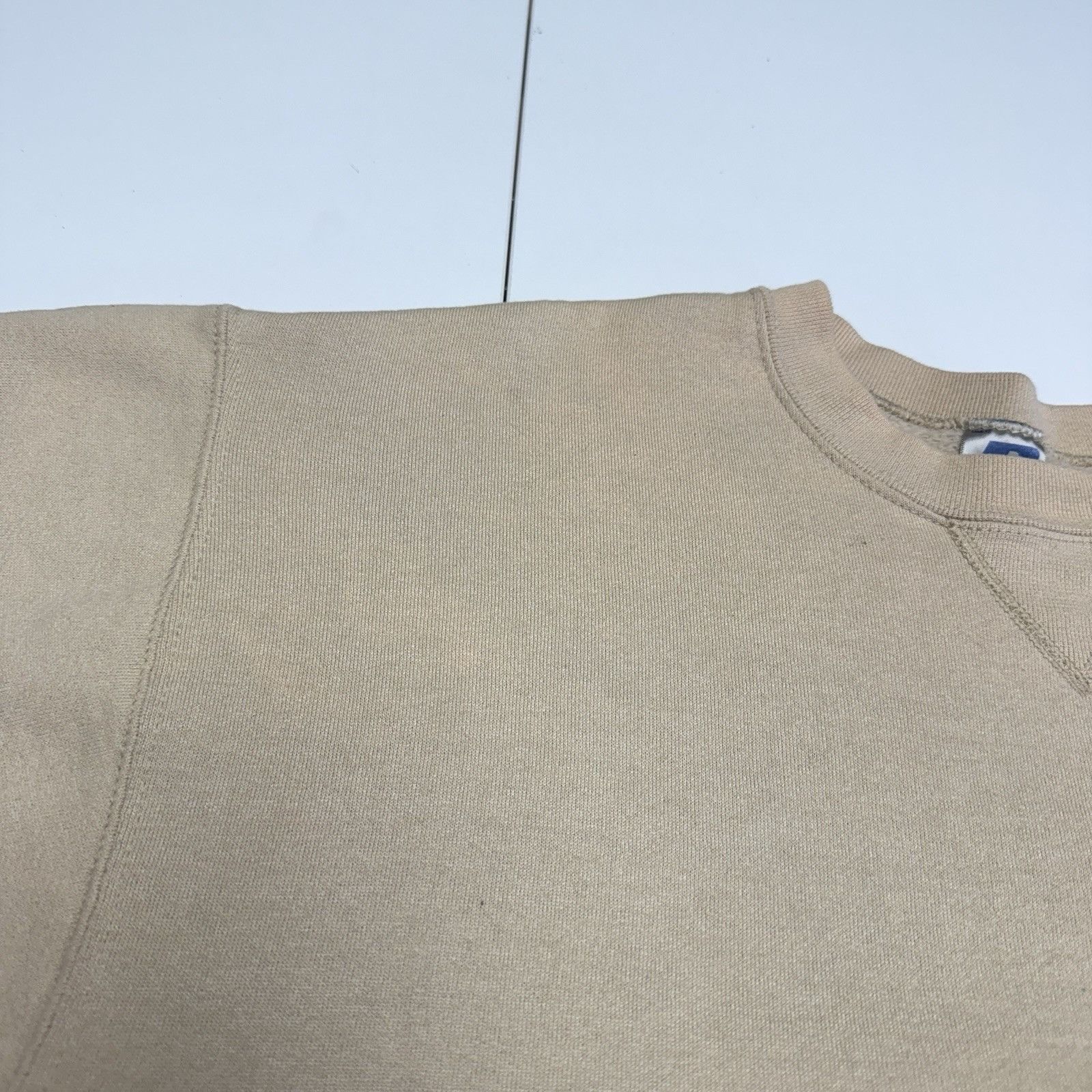 Russell Athletic Russell Athletic Sweatshirt Mens Large 22x24 Tan Crew Neck S Size US L / EU 52-54 / 3 - 4 Thumbnail