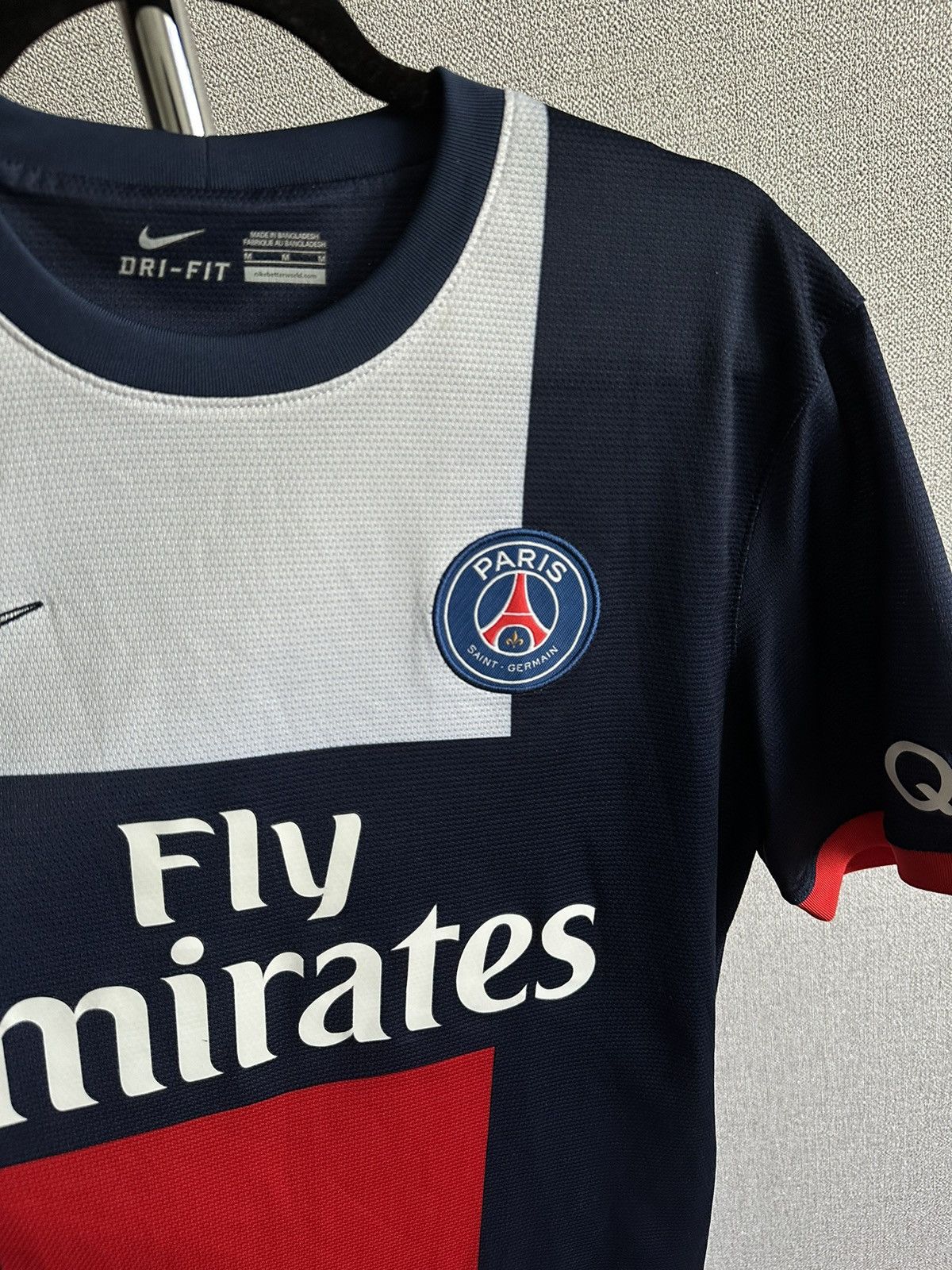 Nike 2013/14 Nike Paris Saint Germain PSG Soccer Jersey Size US M / EU 48-50 / 2 - 4 Thumbnail