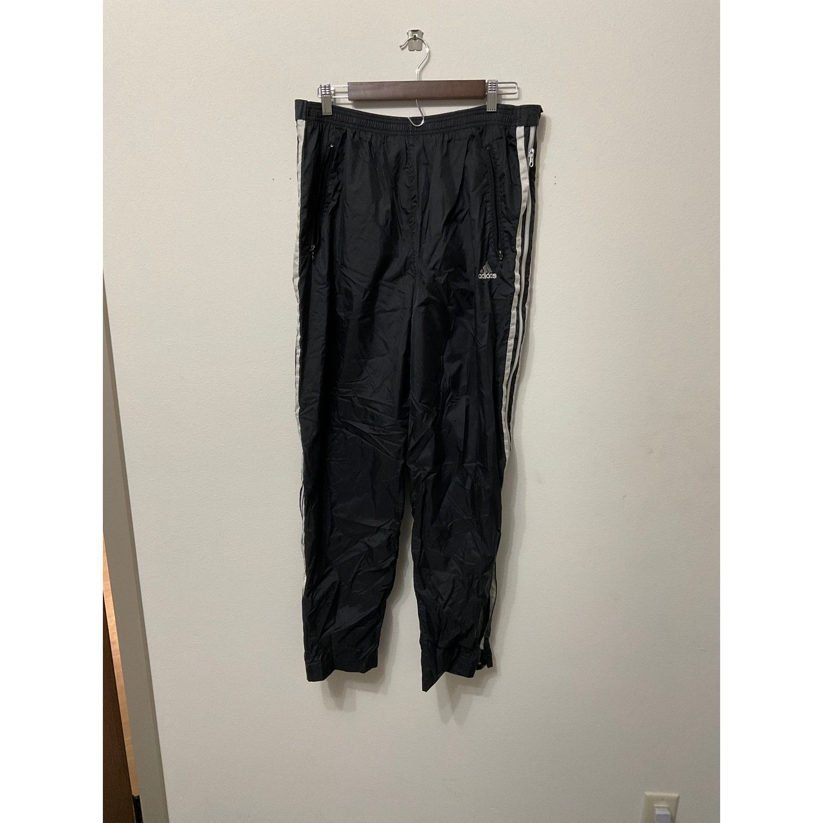 Adidas Preloved Adidas Vintage Snap Track Pants Sz L Size US 36 / EU 52 - 1 Thumbnail