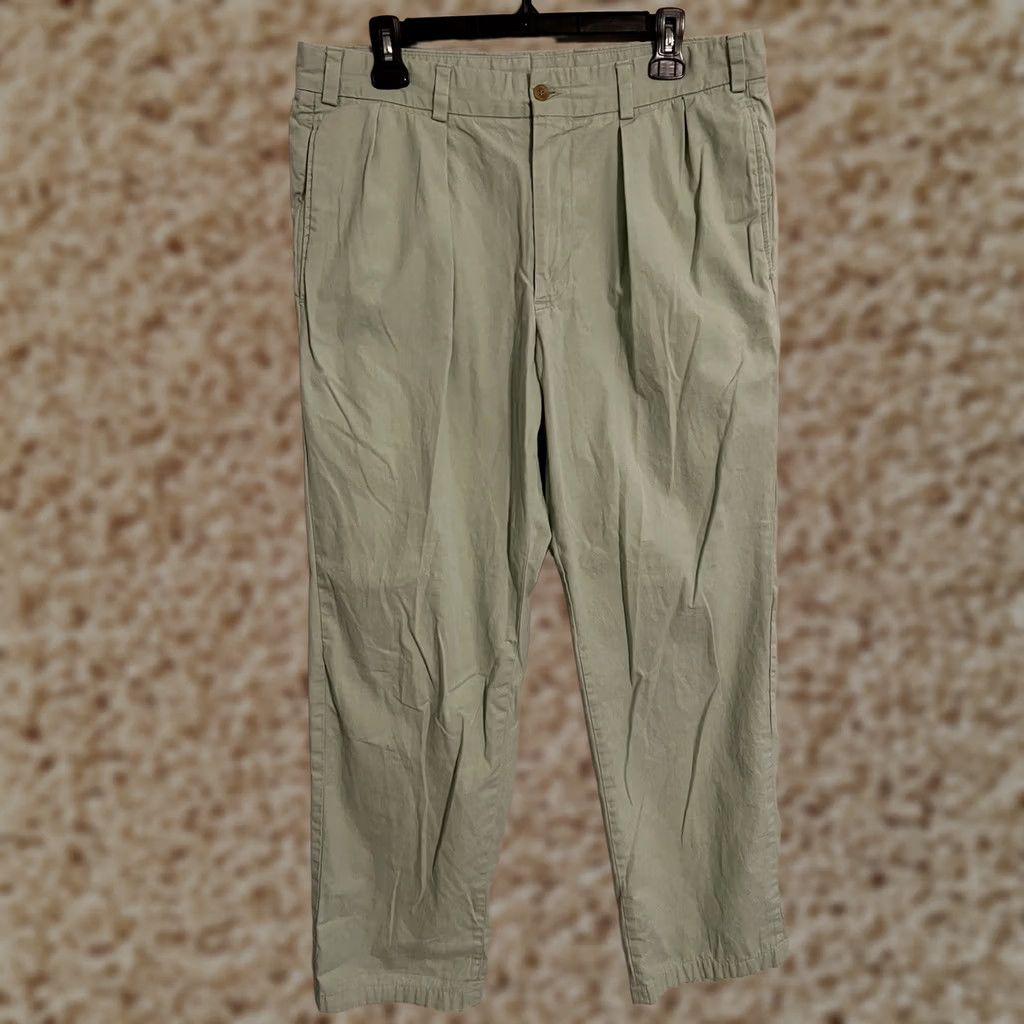 Bills Khakis Bills Khakis Pants Chino Pleated Mens Green 35x33 USA Size US 35 - 1 Thumbnail