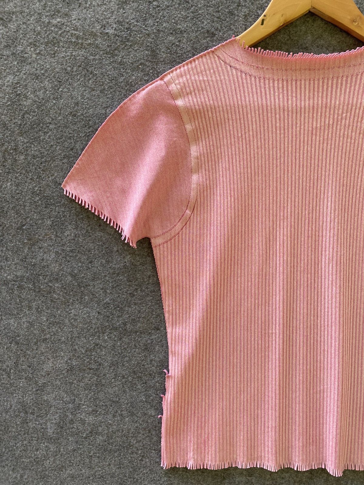 Pleats Please Issey Miyake Vintage pleats please by issey miyake short sleeve Size S / US 4 / IT 40 - 9 Thumbnail